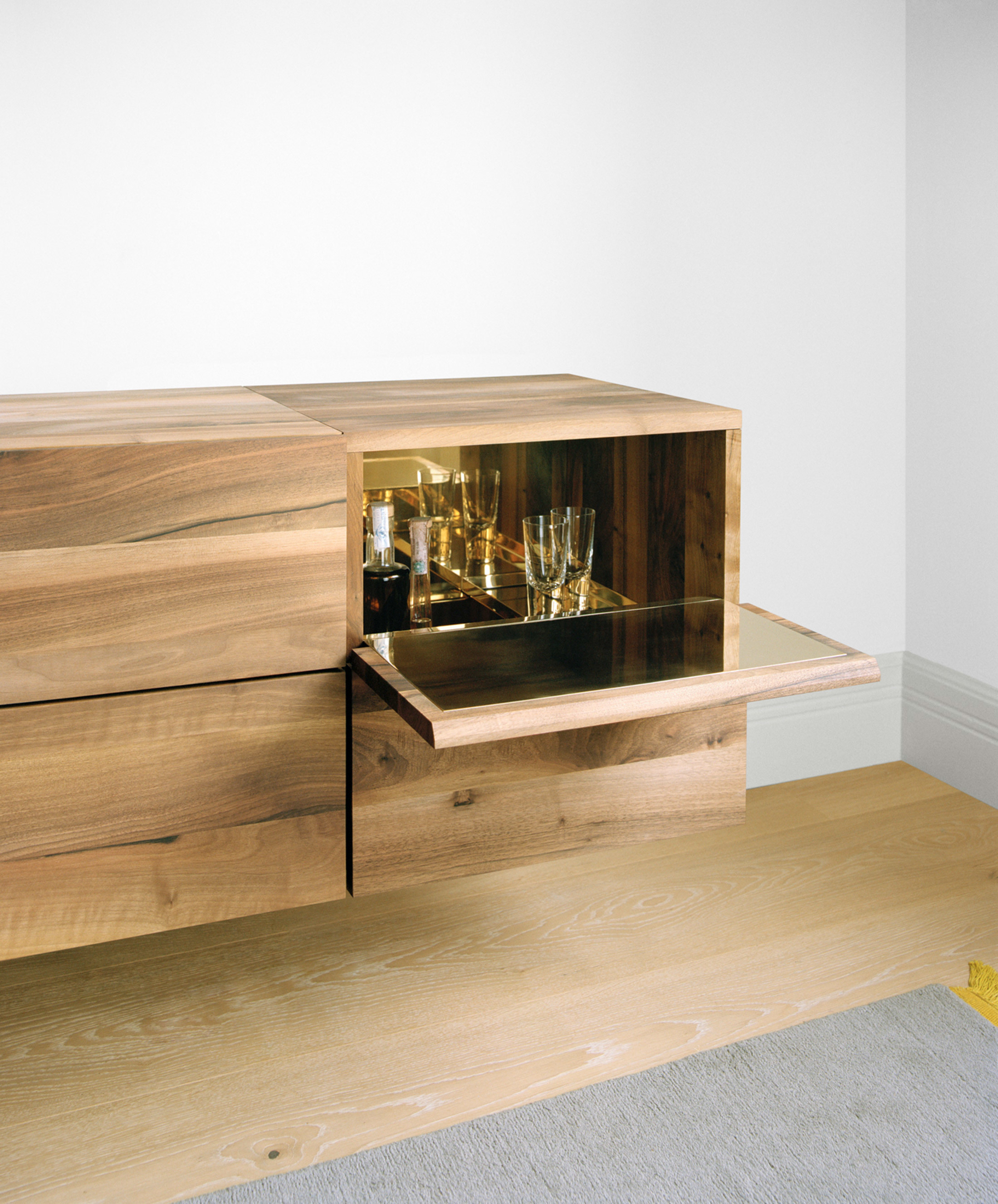 ARAQ by e15 | STYLEPARK