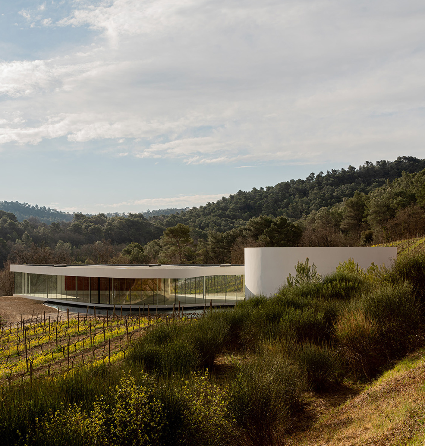 Château La Coste: Sculptural power of the work of Oscar