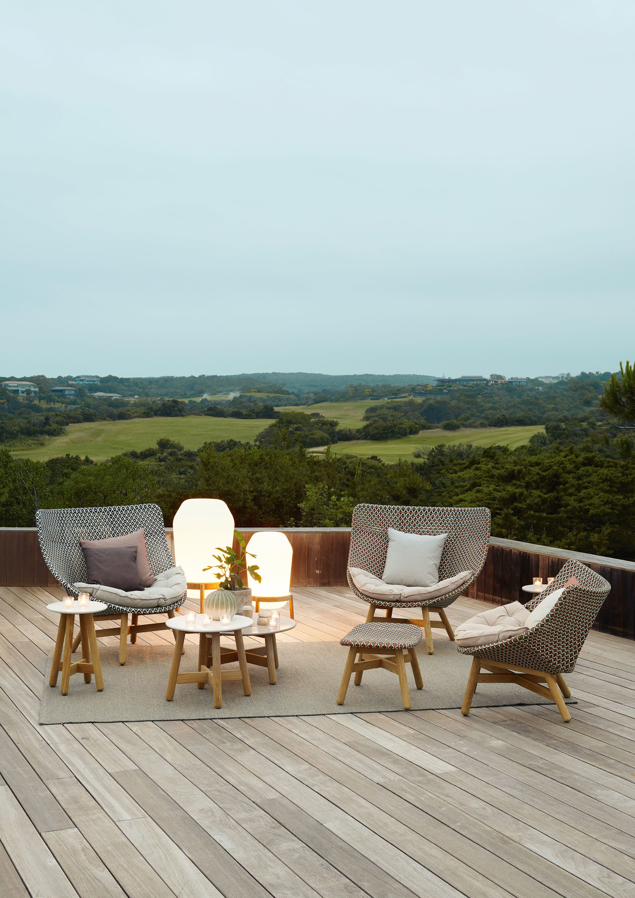 double lounge chair on Mbrace Lounge Chair By Dedon Stylepark