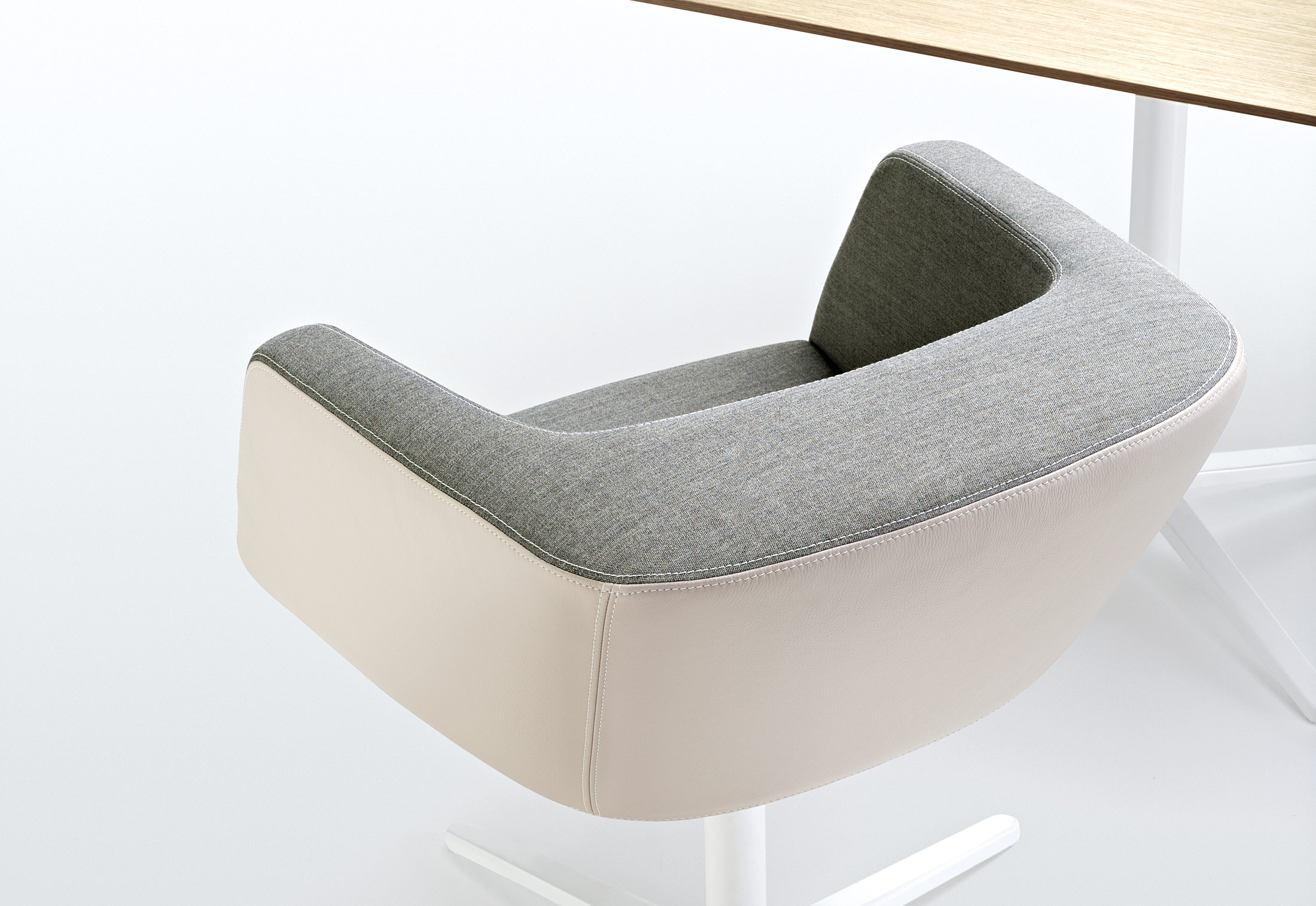 Dininho by Maxdesign | STYLEPARK
