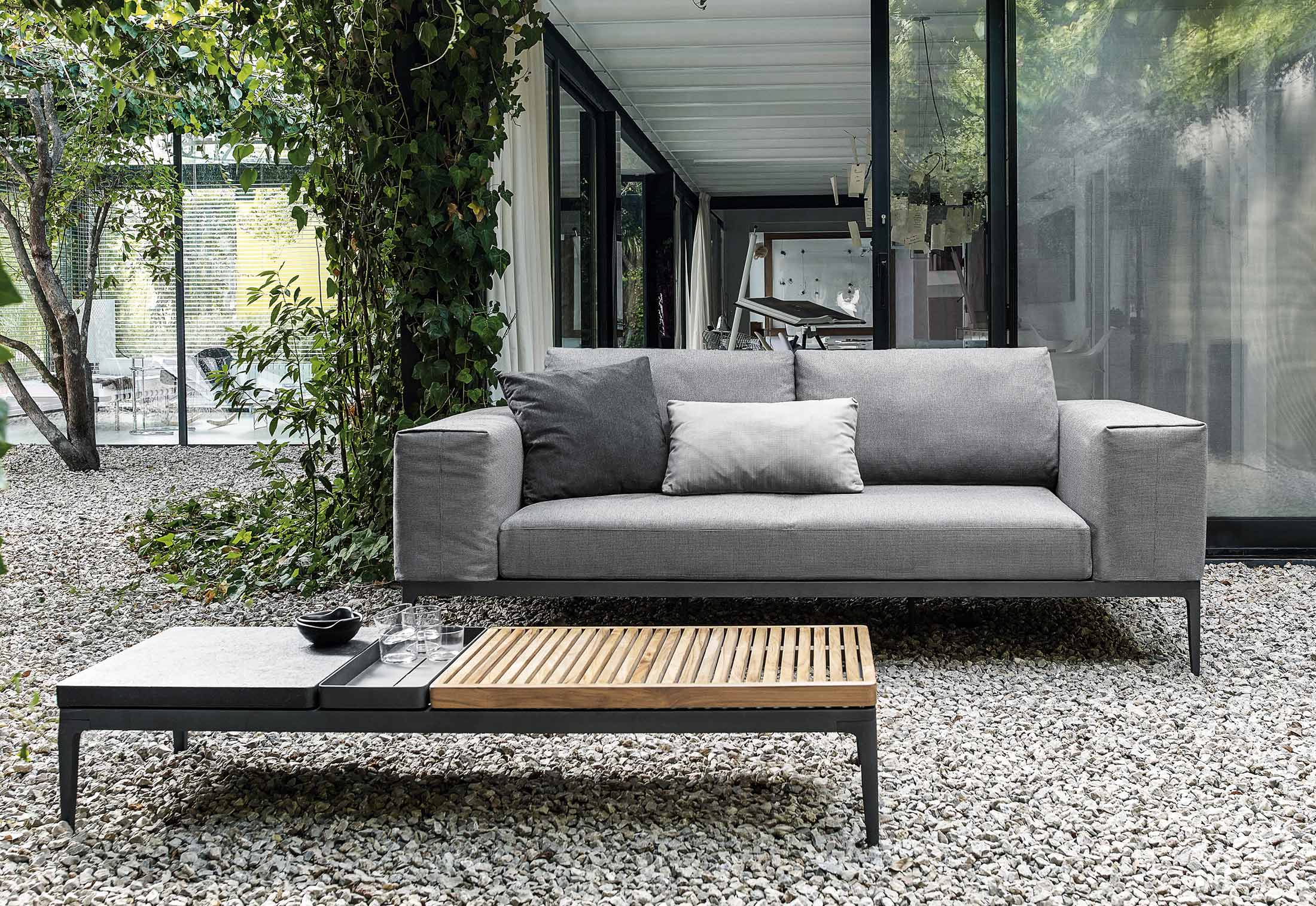 Grid Coffee Table by Gloster Furniture STYLEPARK Grid Coffee Table by Gloster Furniture STYLEPARK