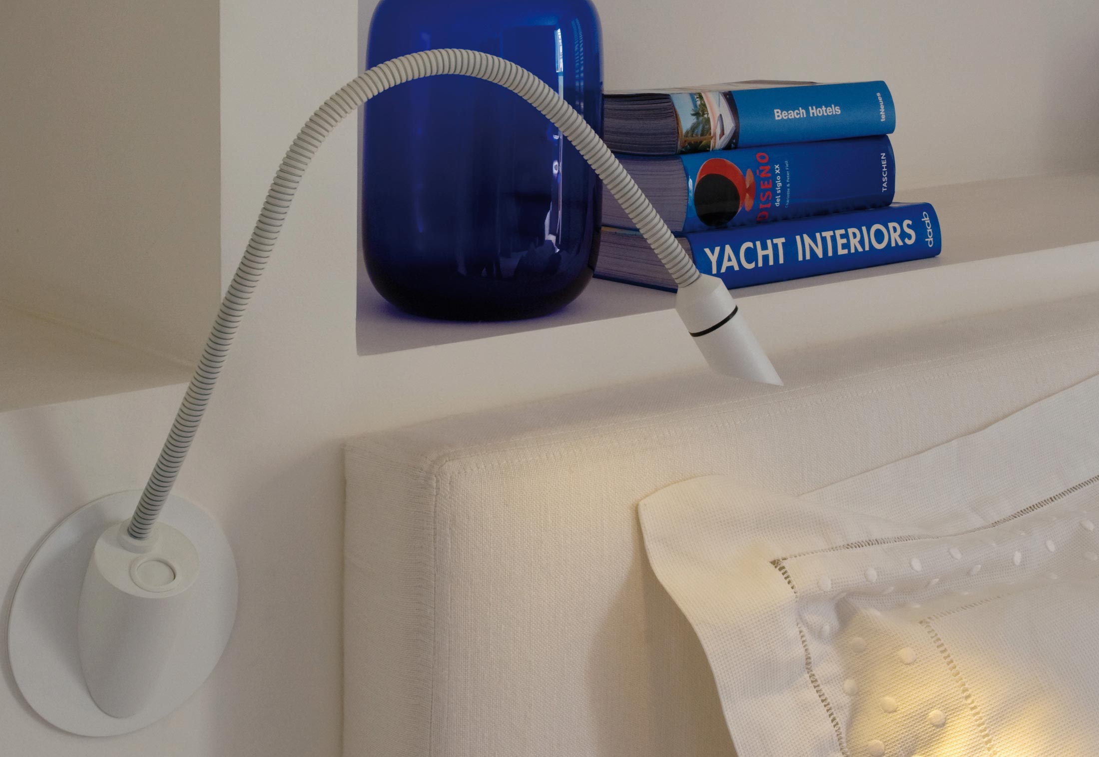 Led it Be wall light by Lumini STYLEPARK