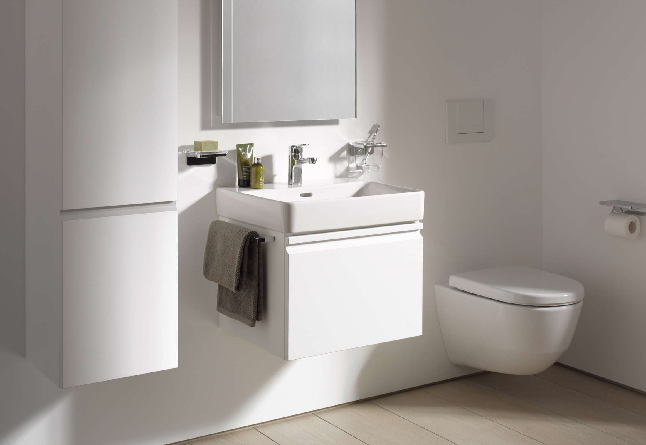 Pro S Washbasin With Drawer By Laufen Stylepark