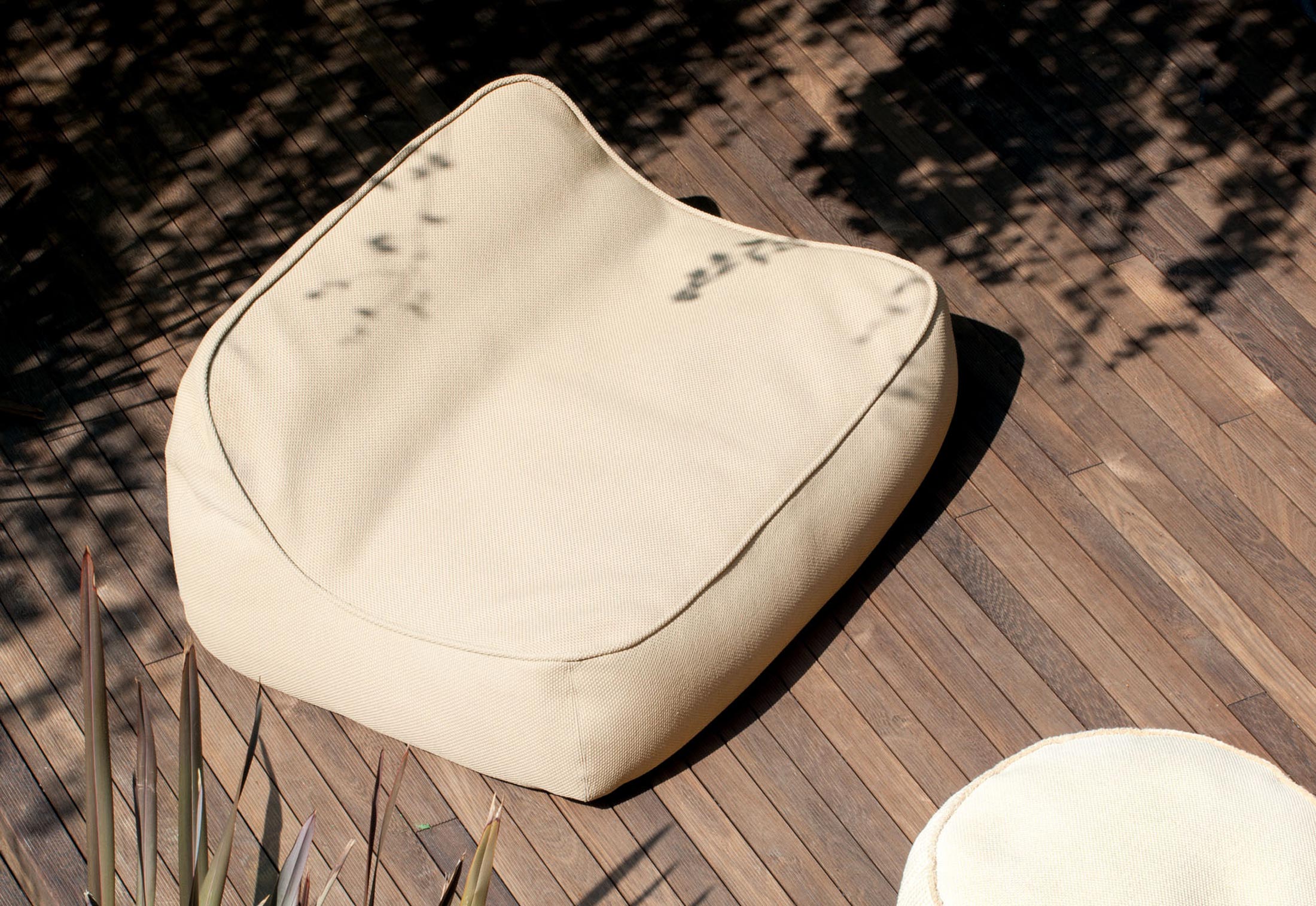 Float Easy chair by Paola Lenti STYLEPARK