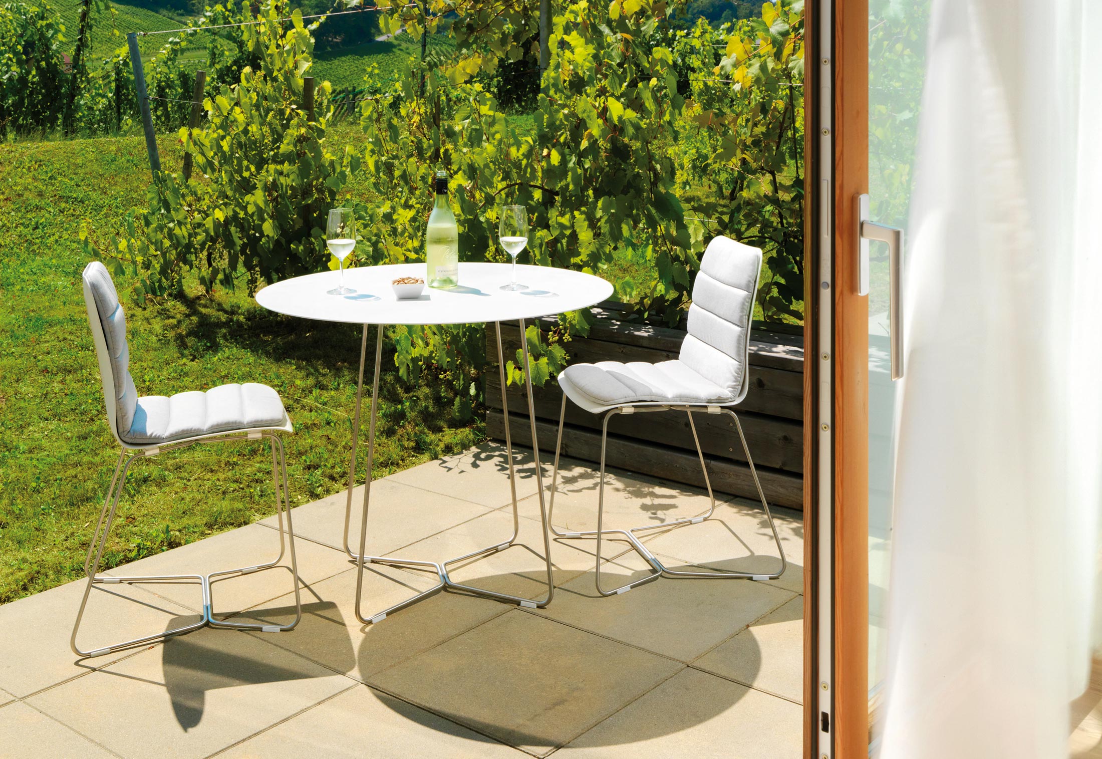 Slim Dining Chair By Viteo Stylepark