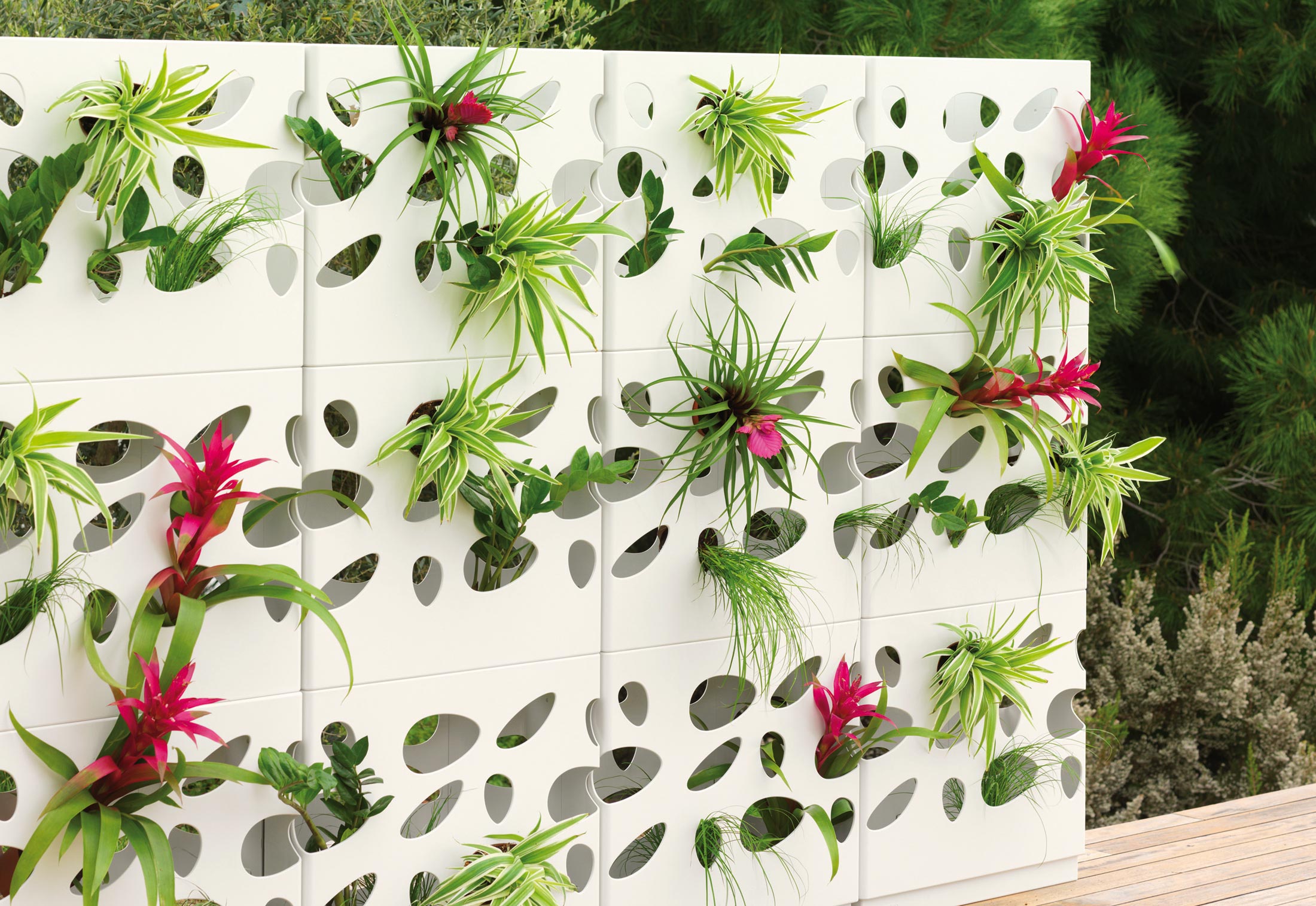 urban garden wall by viteo stylepark