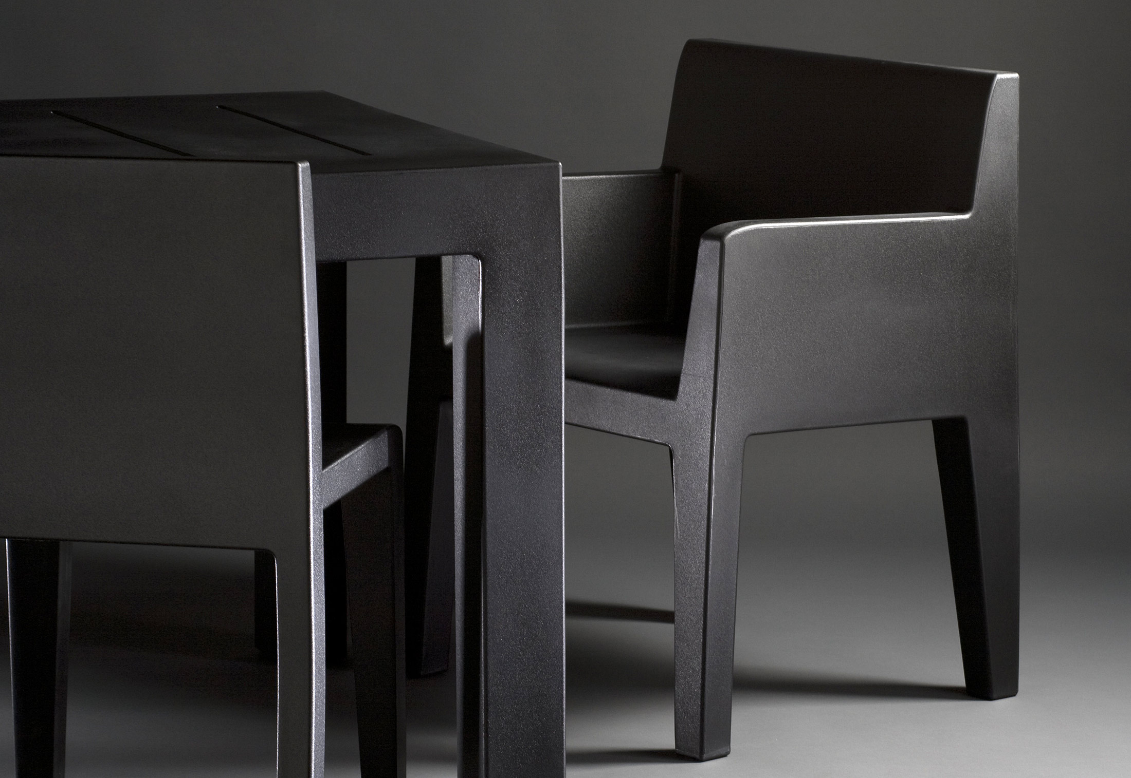 JUT armchair by VONDOM | STYLEPARK