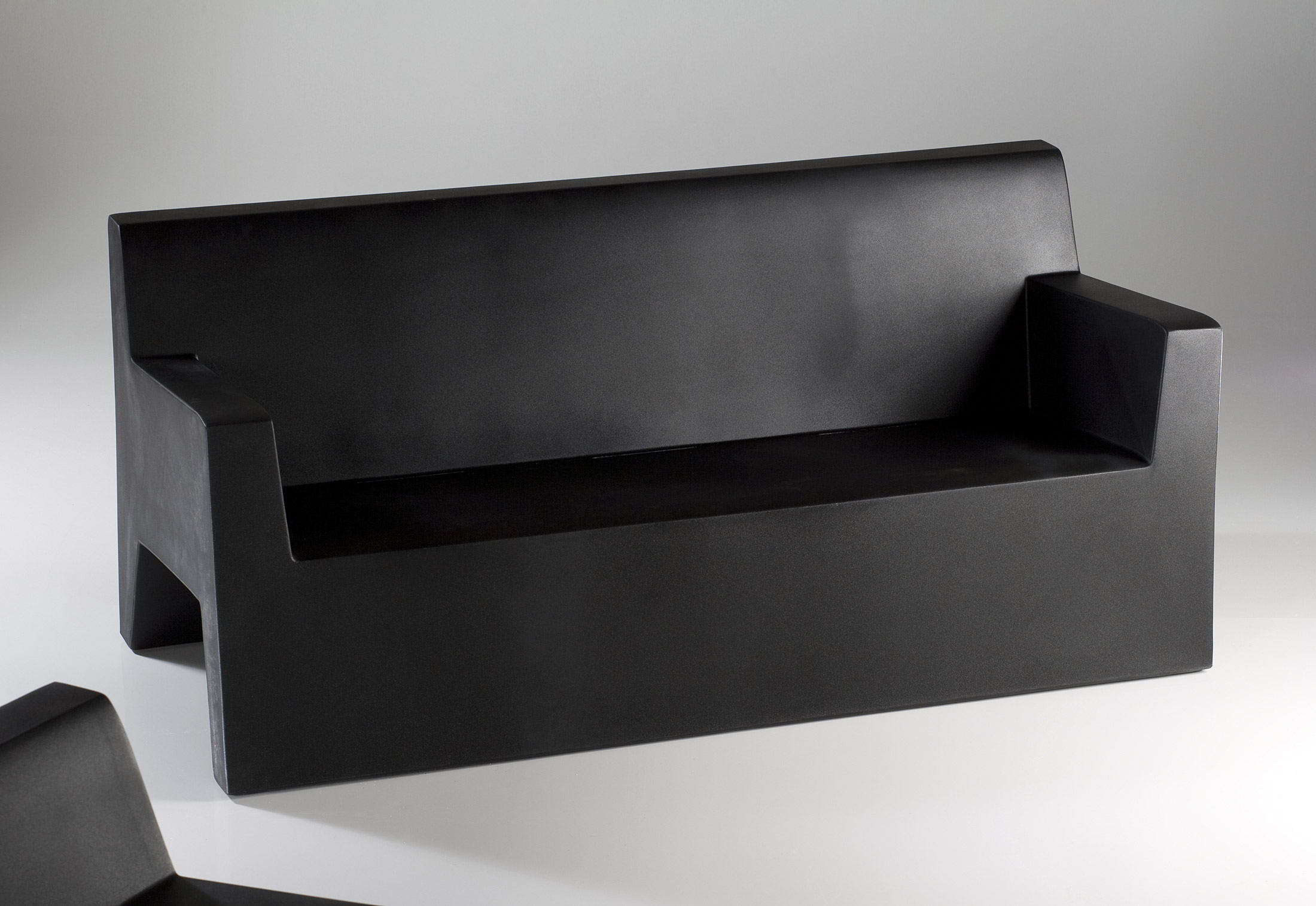 JUT sofa by VONDOM STYLEPARK