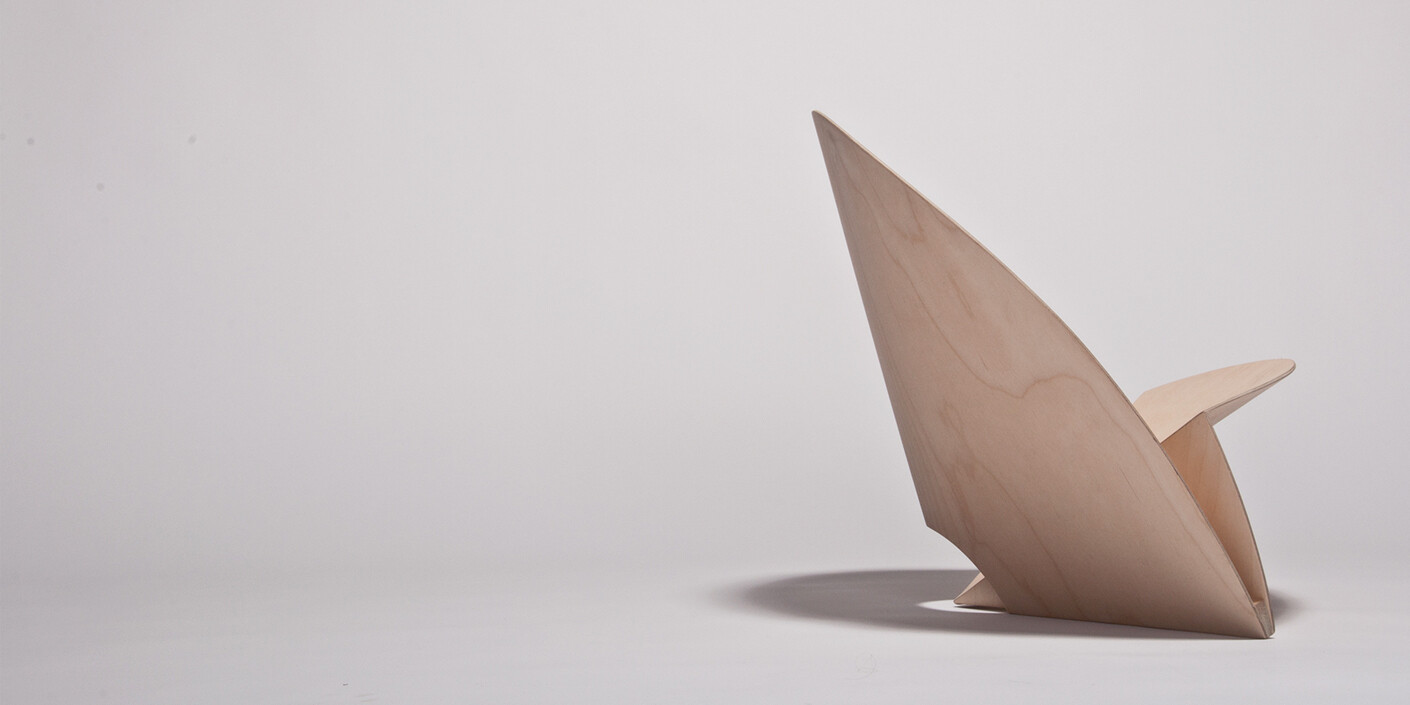 Modest everyday objects