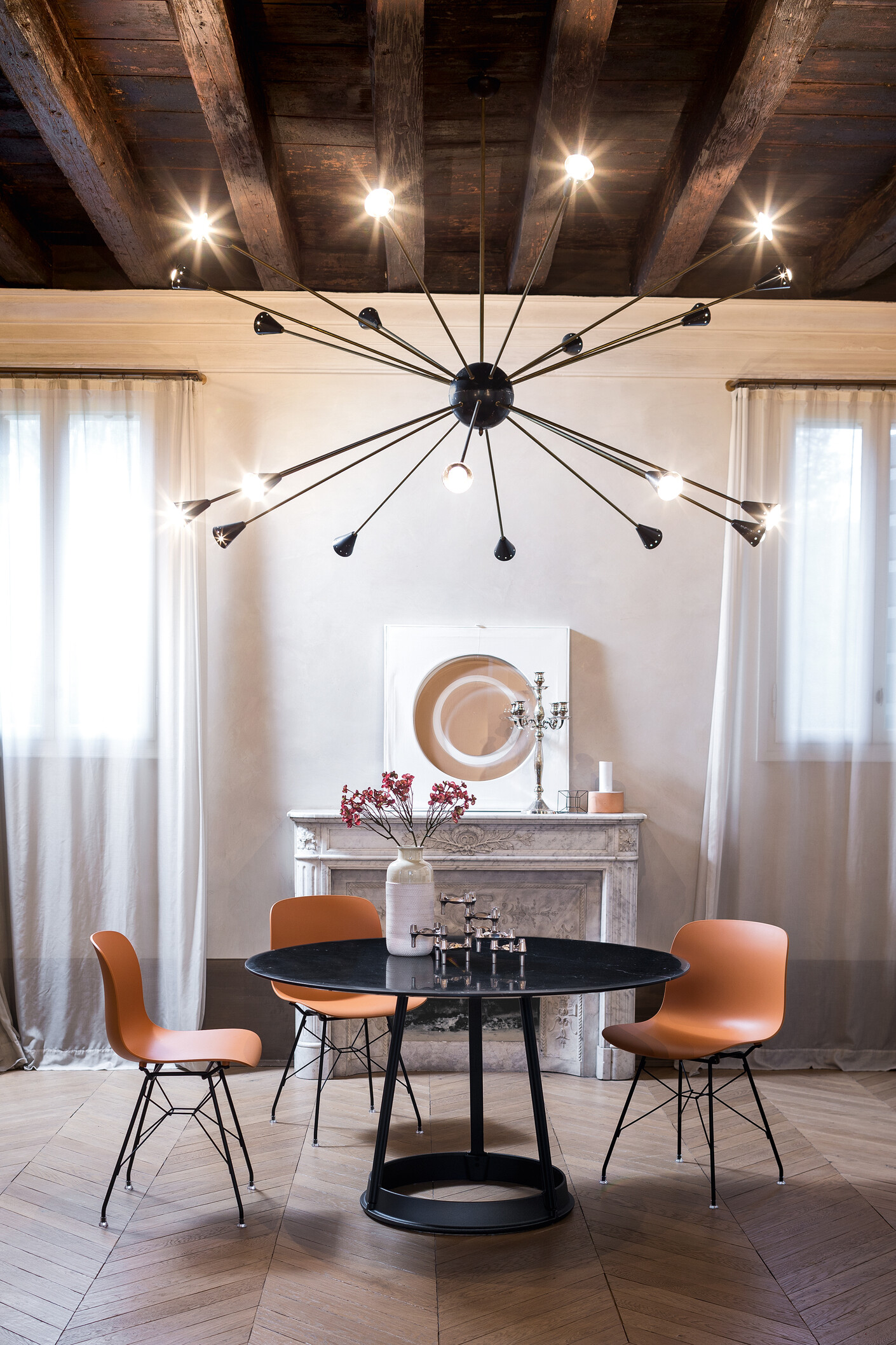 TROY with metal legs