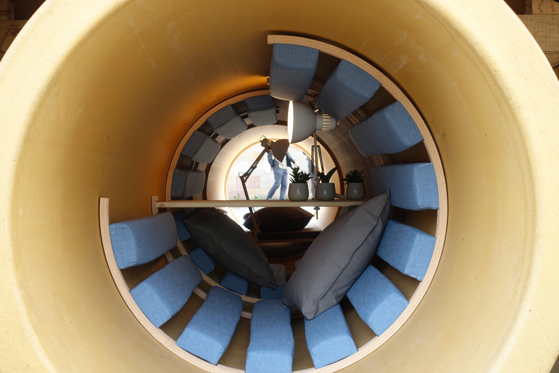 Hiwa K., „When we were exhaling images“, Documenta 14, Kassel