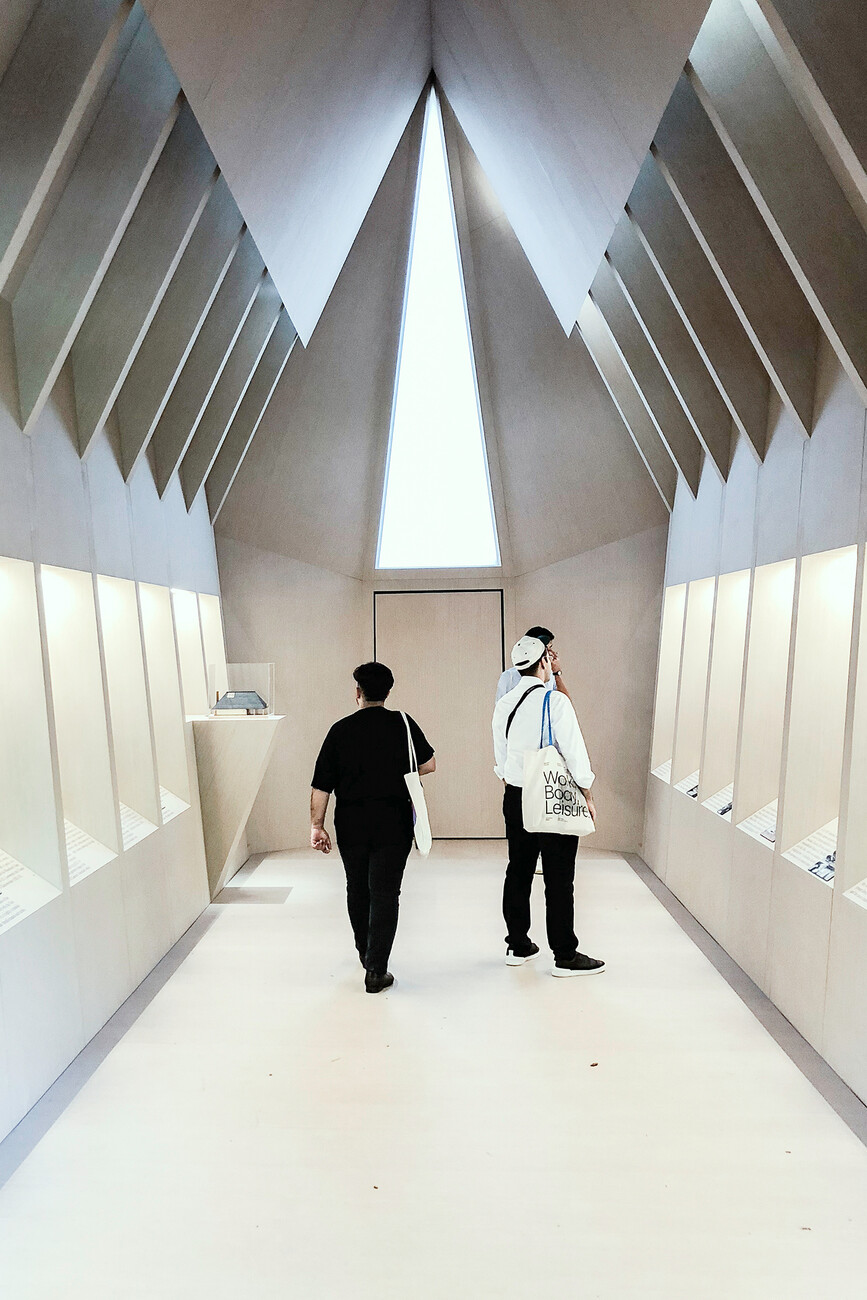 Asplund Pavilion, interior