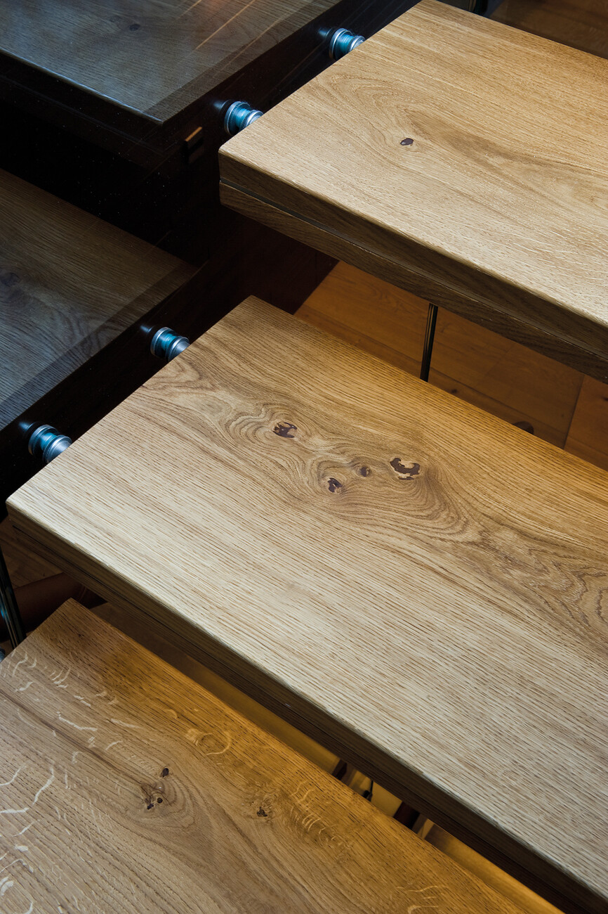 With a finish of natural oil the original charm of the wood and its pleasing appearance have been preserved.