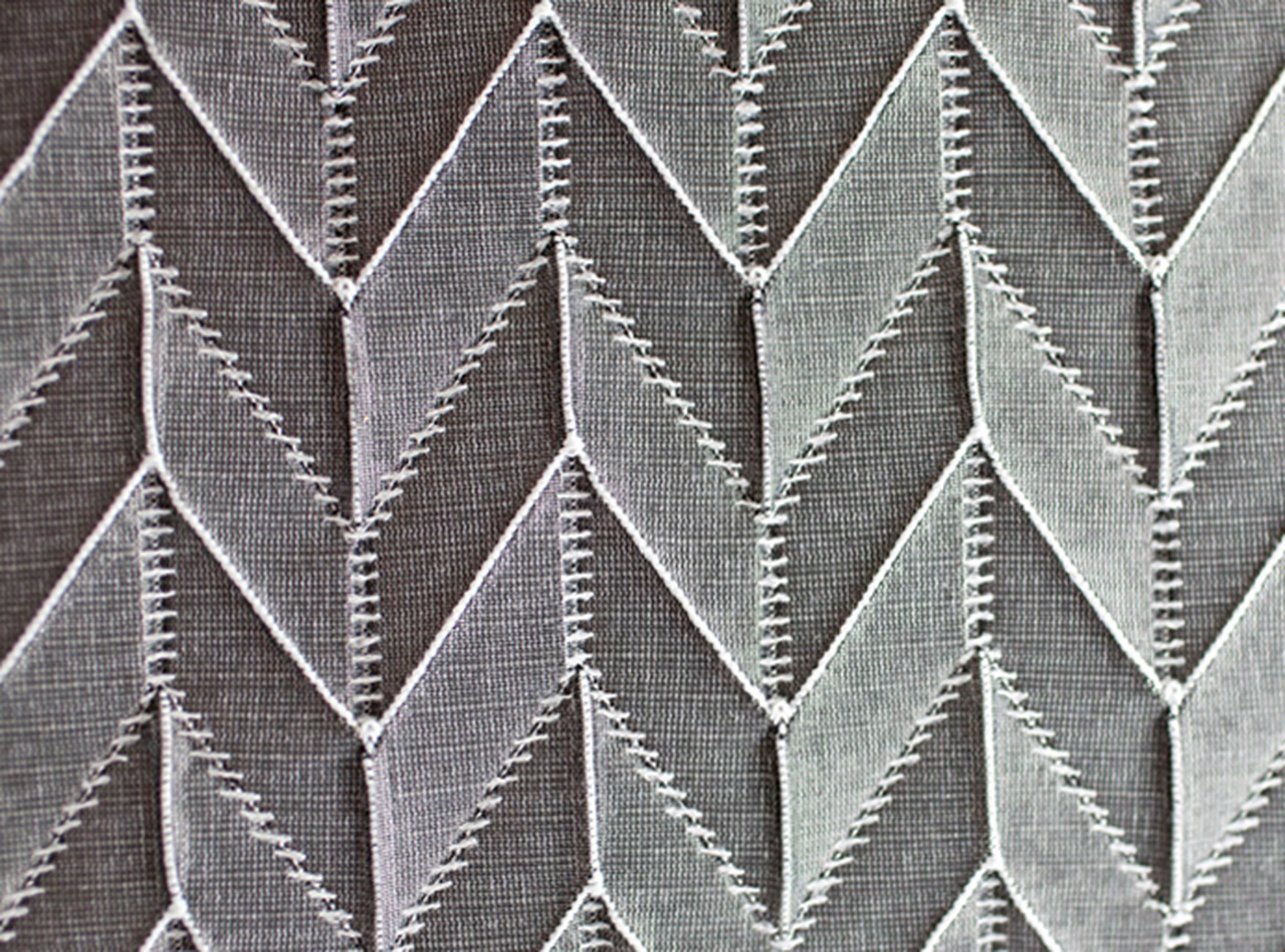 Jacquardgewebe "Origami 7.0 270791" der Firma Gebrüder Munzert GmbH & Co KG.