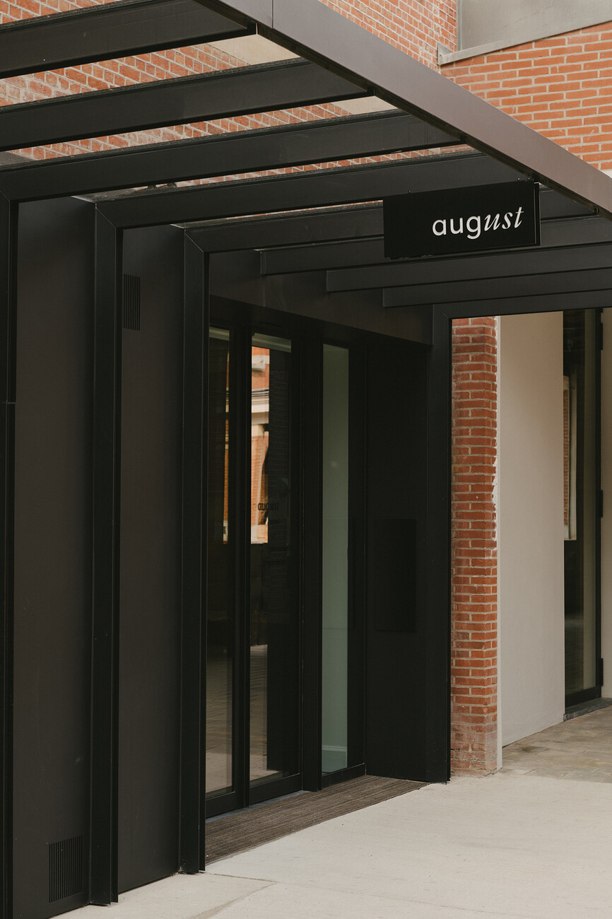 Haupteingang Hotel August Antwerpen