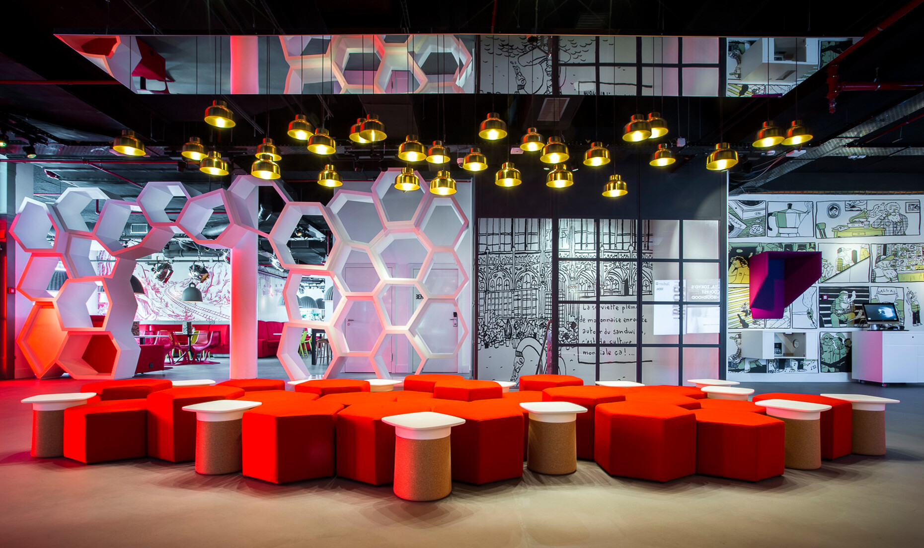 Offen und flexibel: Das Design Studio Graven hat die Atmosphäre im Hotel locker und verspielt gehalten.