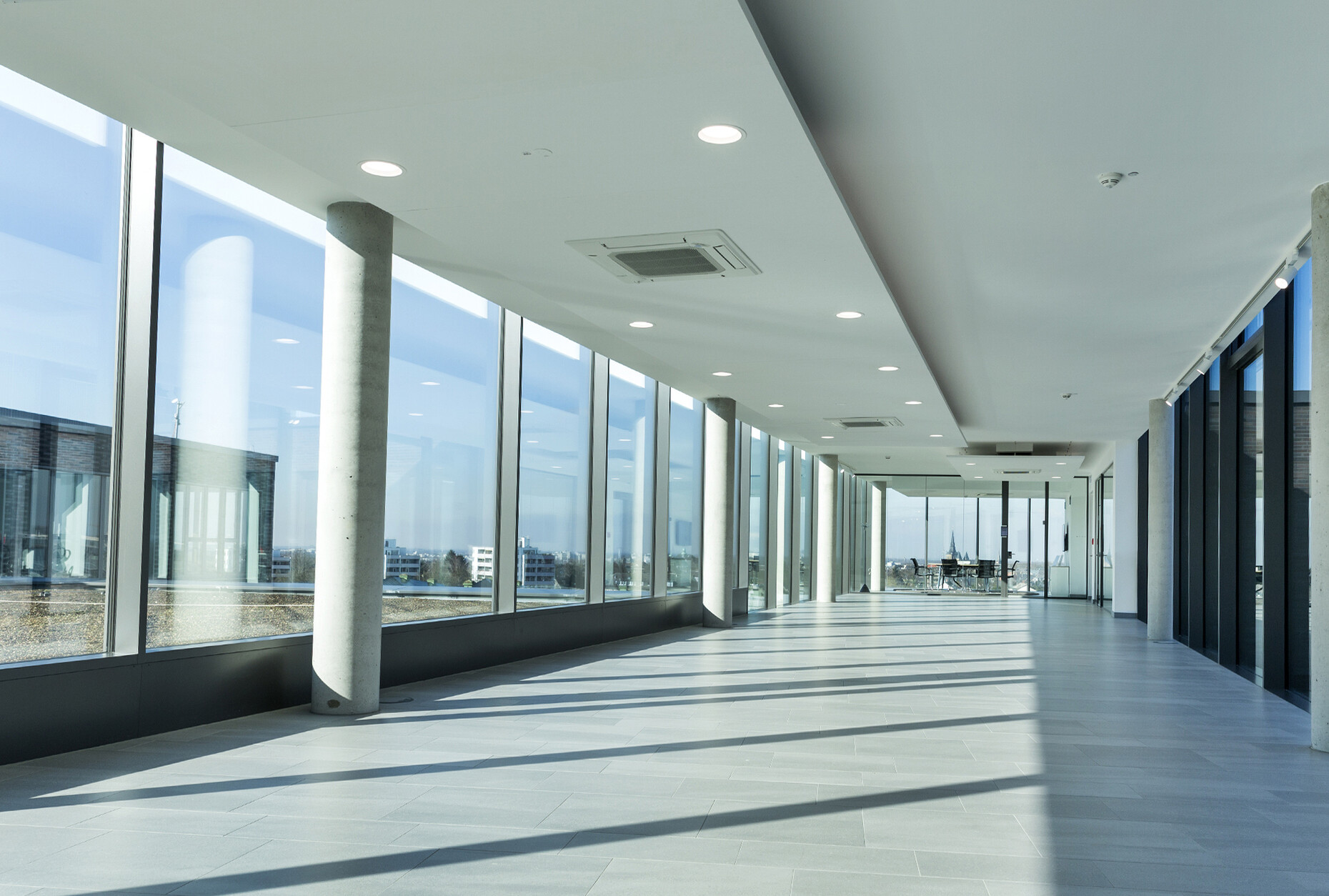 Mosa Fliesen in der Europazentrale von Mitsubishi Electric