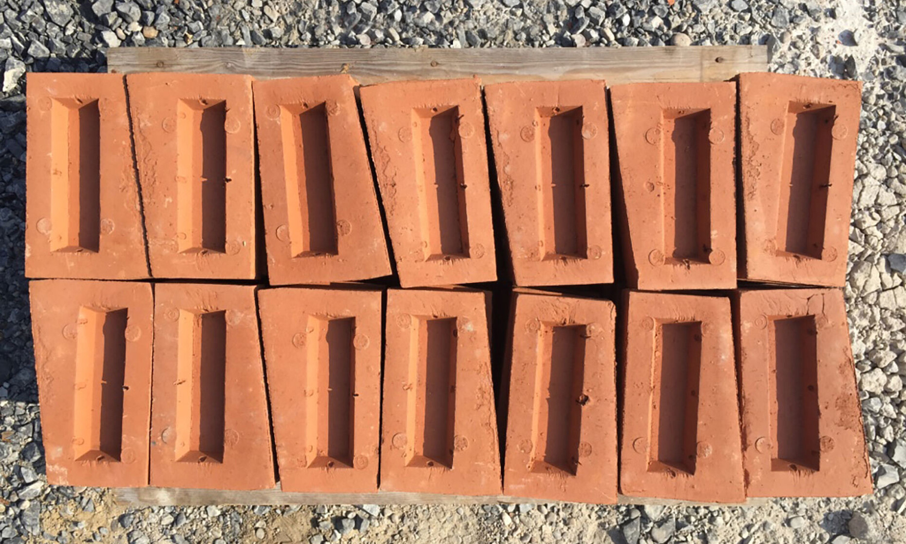 Neubau Verwaltungsbau mit Ziegelfassade von behet bondzio lin architekten in Münster