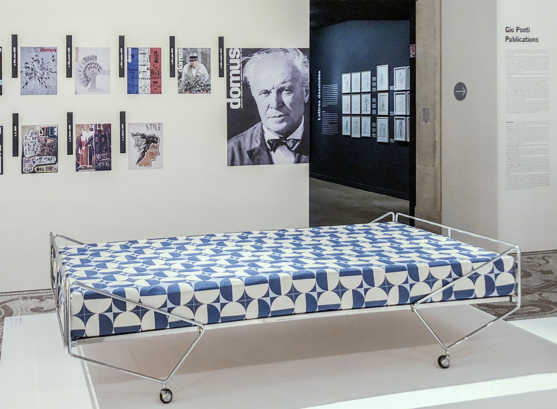 Bed from the Apta collection by Gio Ponti from 1970.