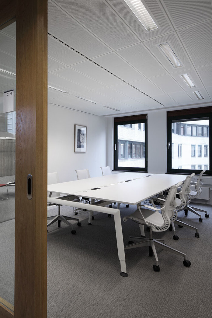 Between Tile Ventilation Head Picture