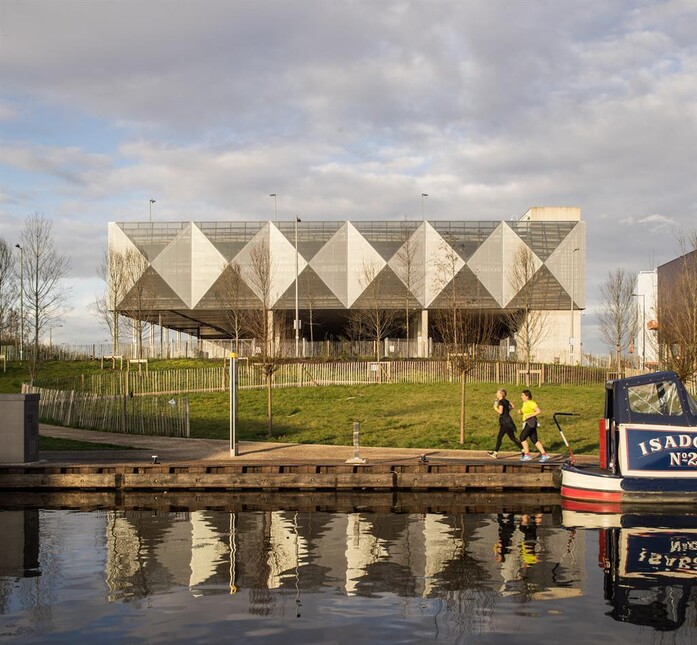 Perforated Facade Multi Story Car Park 1