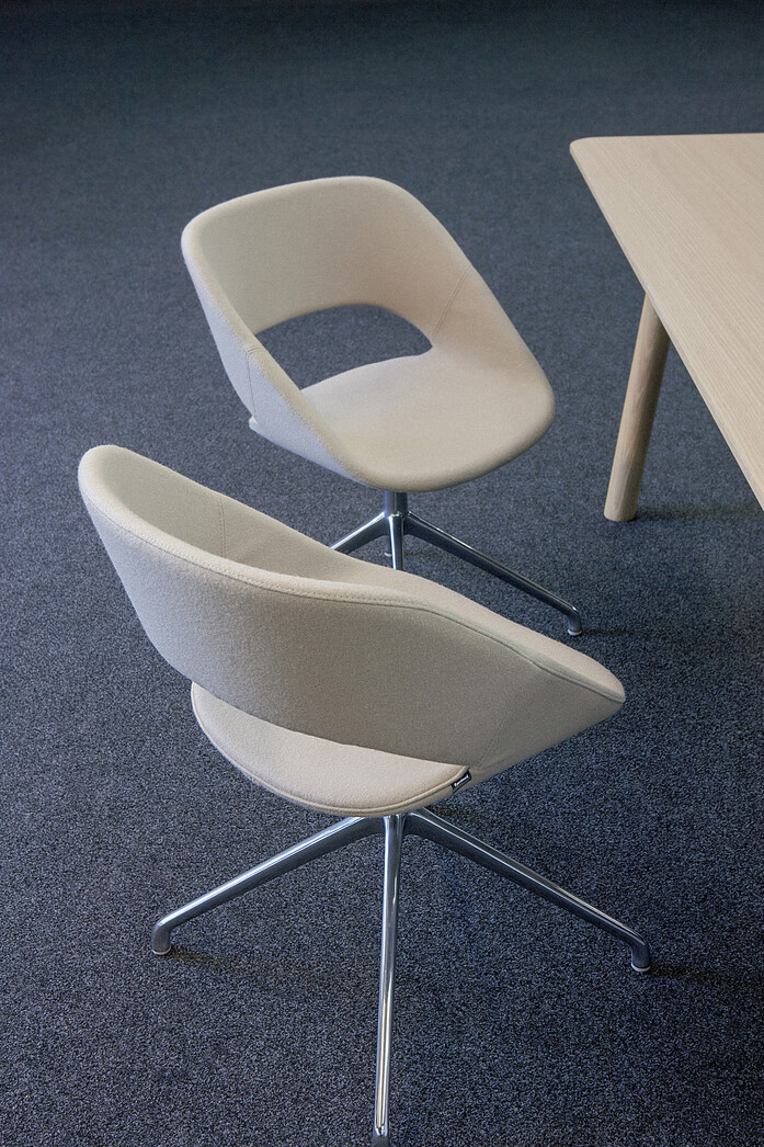 Kabira 4 Way Central Base Fantoni