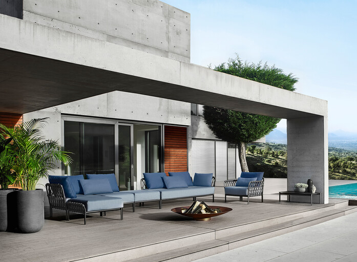 Caro Ambiente Classicblue 05 Hoch