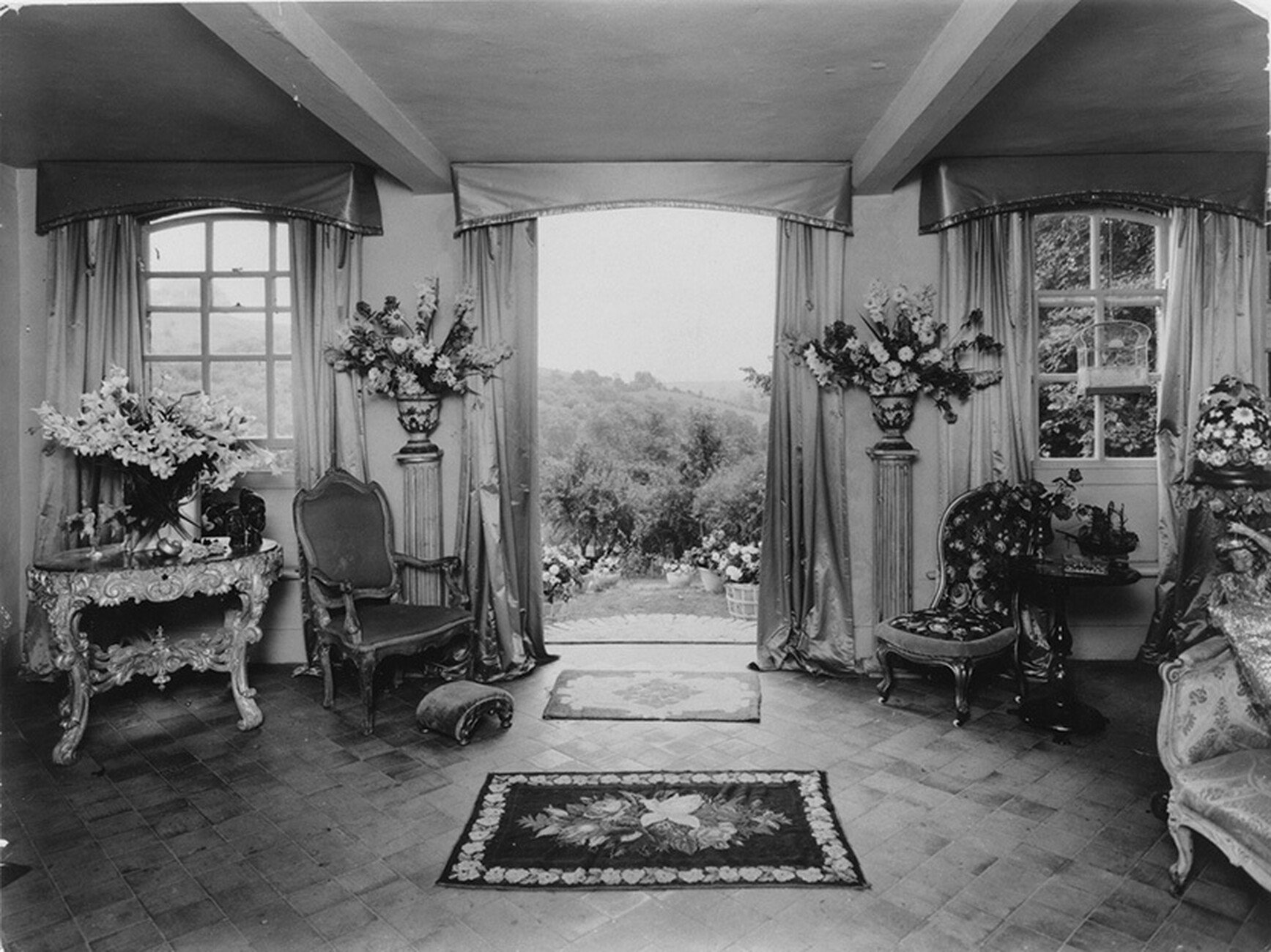 Salon seines Hauses in Ashcombe von Cecil Beaton (1932)