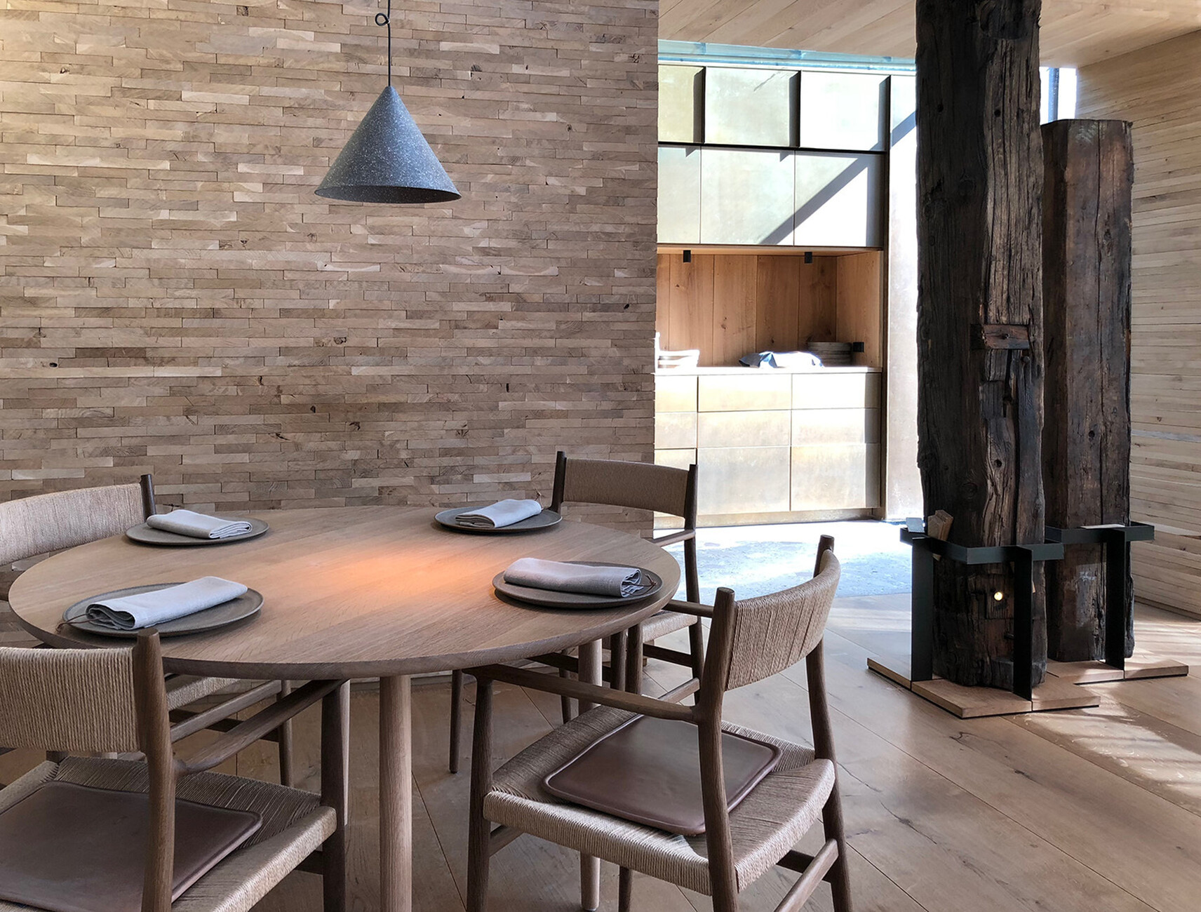 Maßgefertigt für das "Noma 2.0": Tische und Stühle von Brdr. Krüger