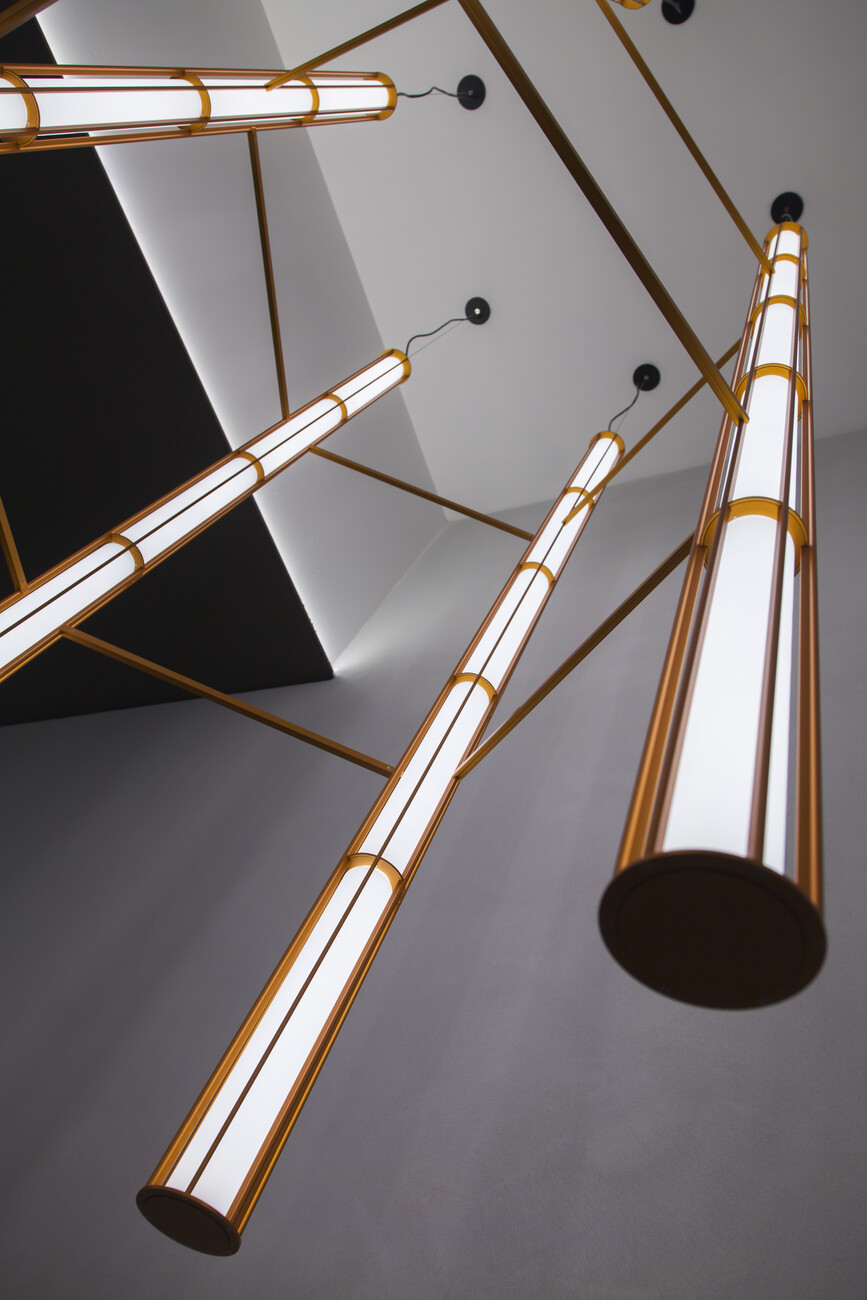 ​The new fable for luster: "Verticale" is designed by Ronan and Erwan Bouroullec for Flos.​