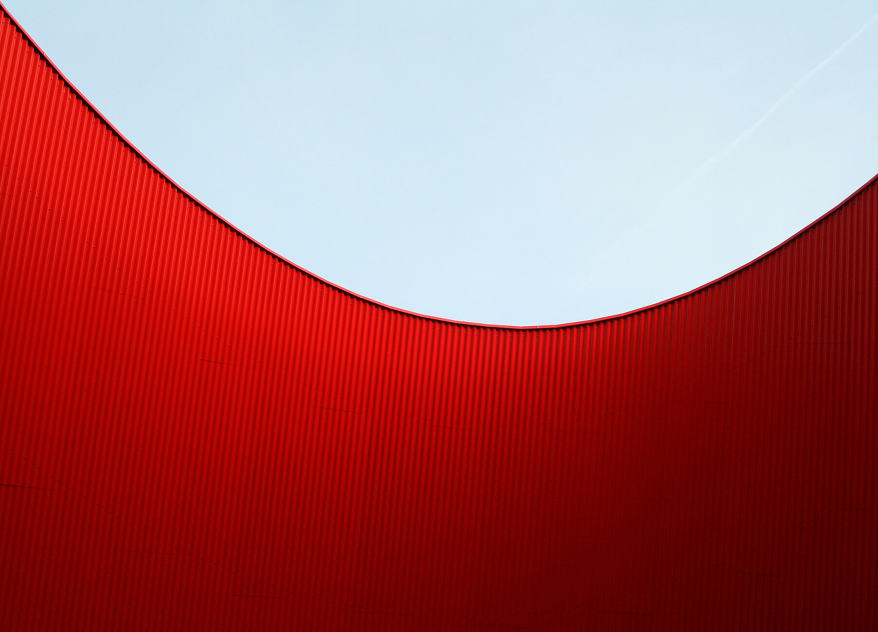 Dynamic: Even the loading yard offers dynamic views over the ellipse.