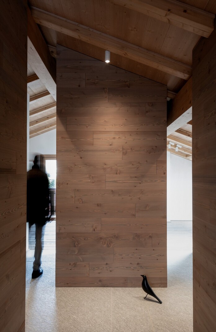 Dot p 02 portrait 1313x2020