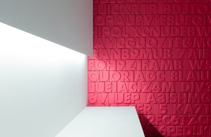 Lightline 01 landscape 2020x1313