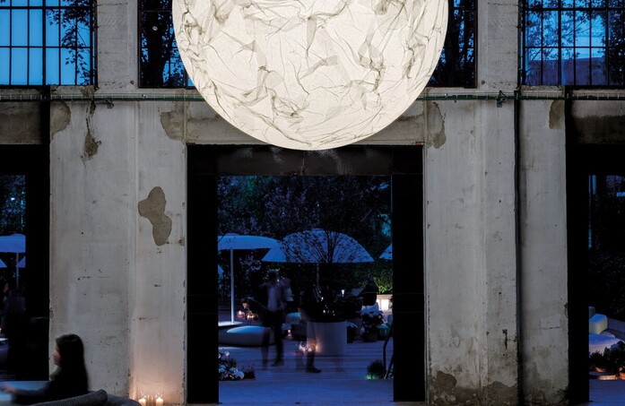 Moon 07 landscape 2020x1313