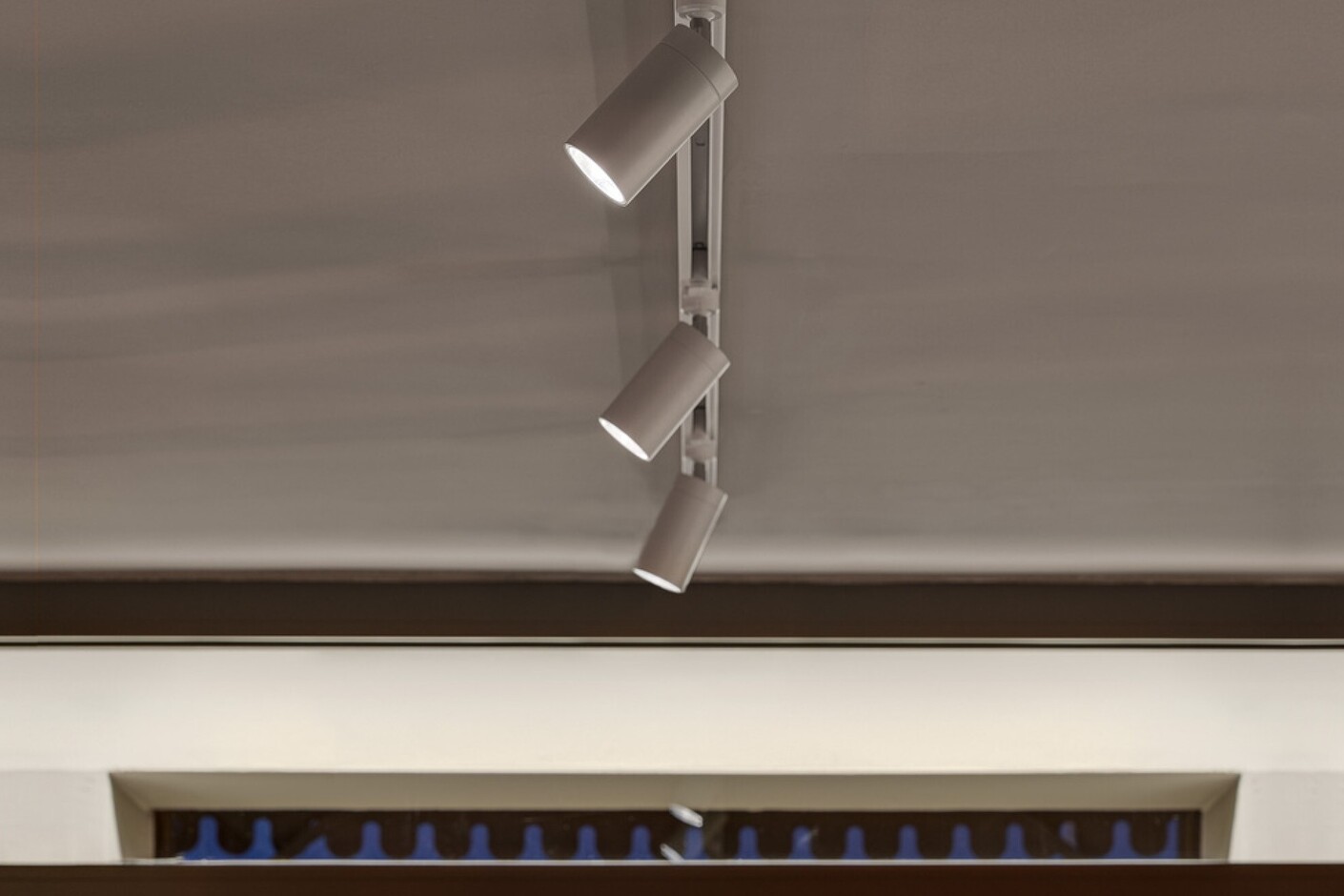 Three‑phase track (Binario Trifase)