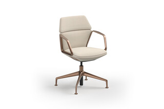 ray executive 9282  by  Brunner
