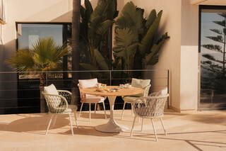 AMAN Tisch (Teak)  von  ​Niehoff Garden