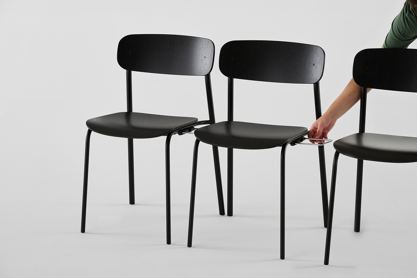 S 243 tubular steel chair
