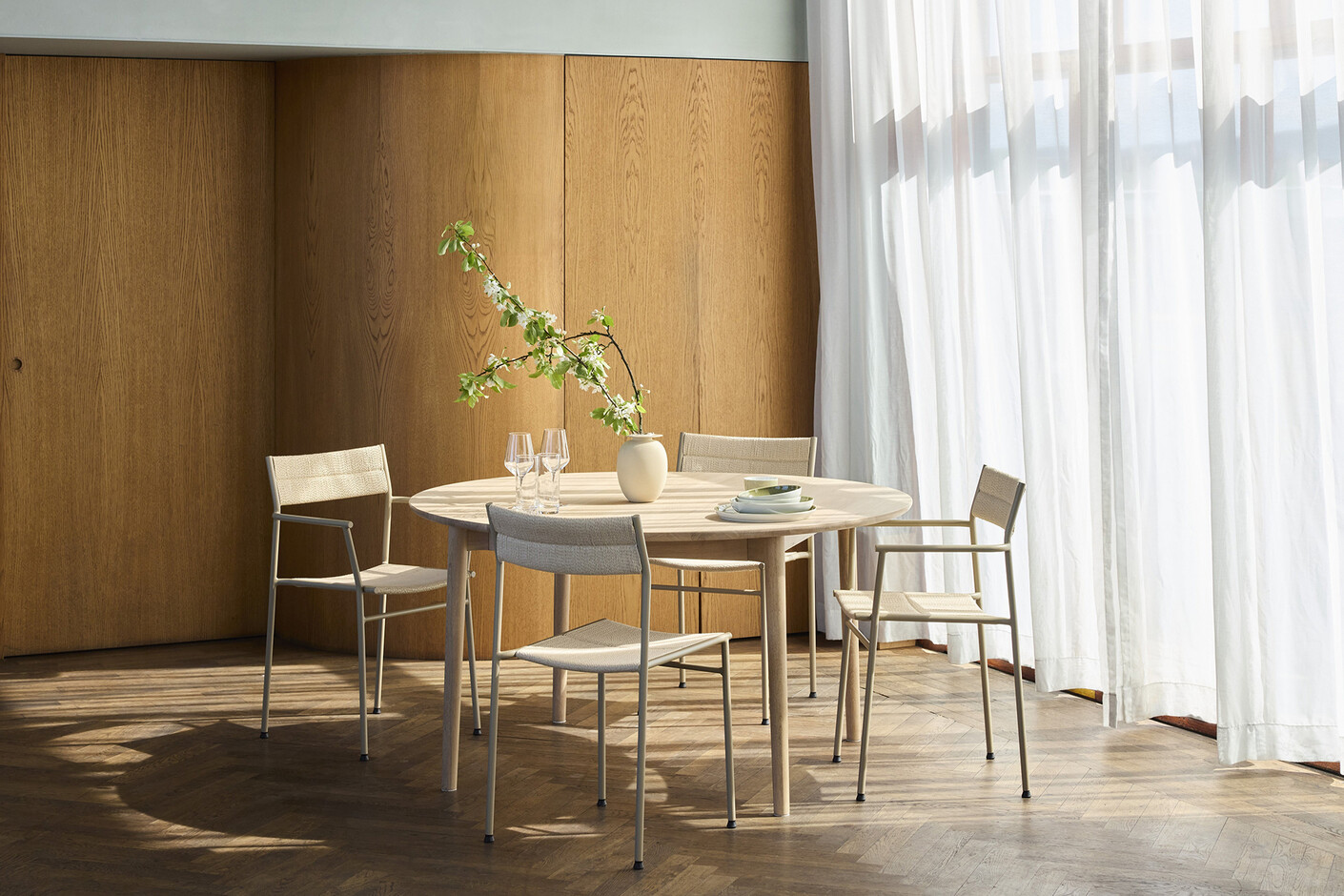 Vev dining chair