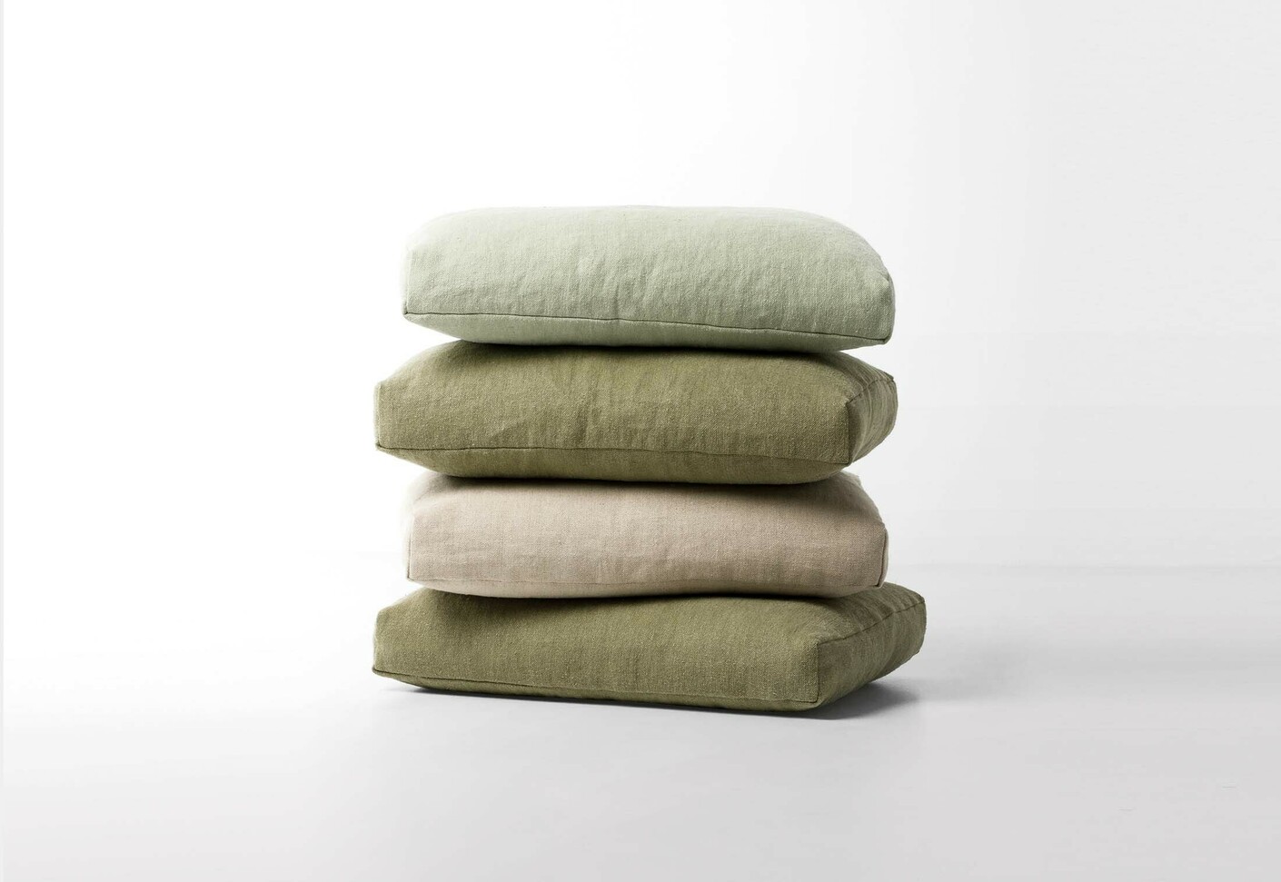 Linen and hemp cushions by Paola Lenti STYLEPARK