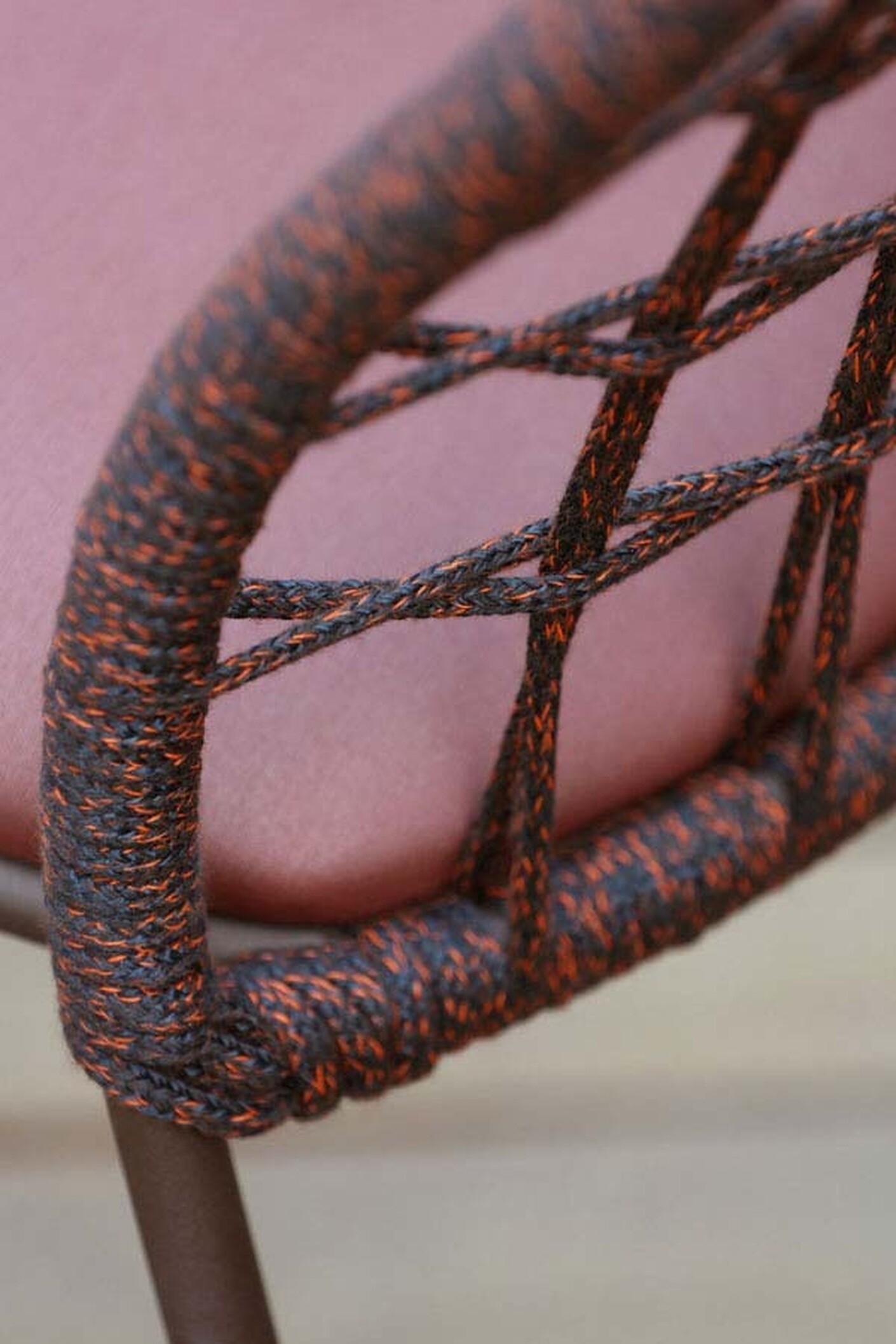 Petale Stuhl mit Seil, Gittermuster C097 TB