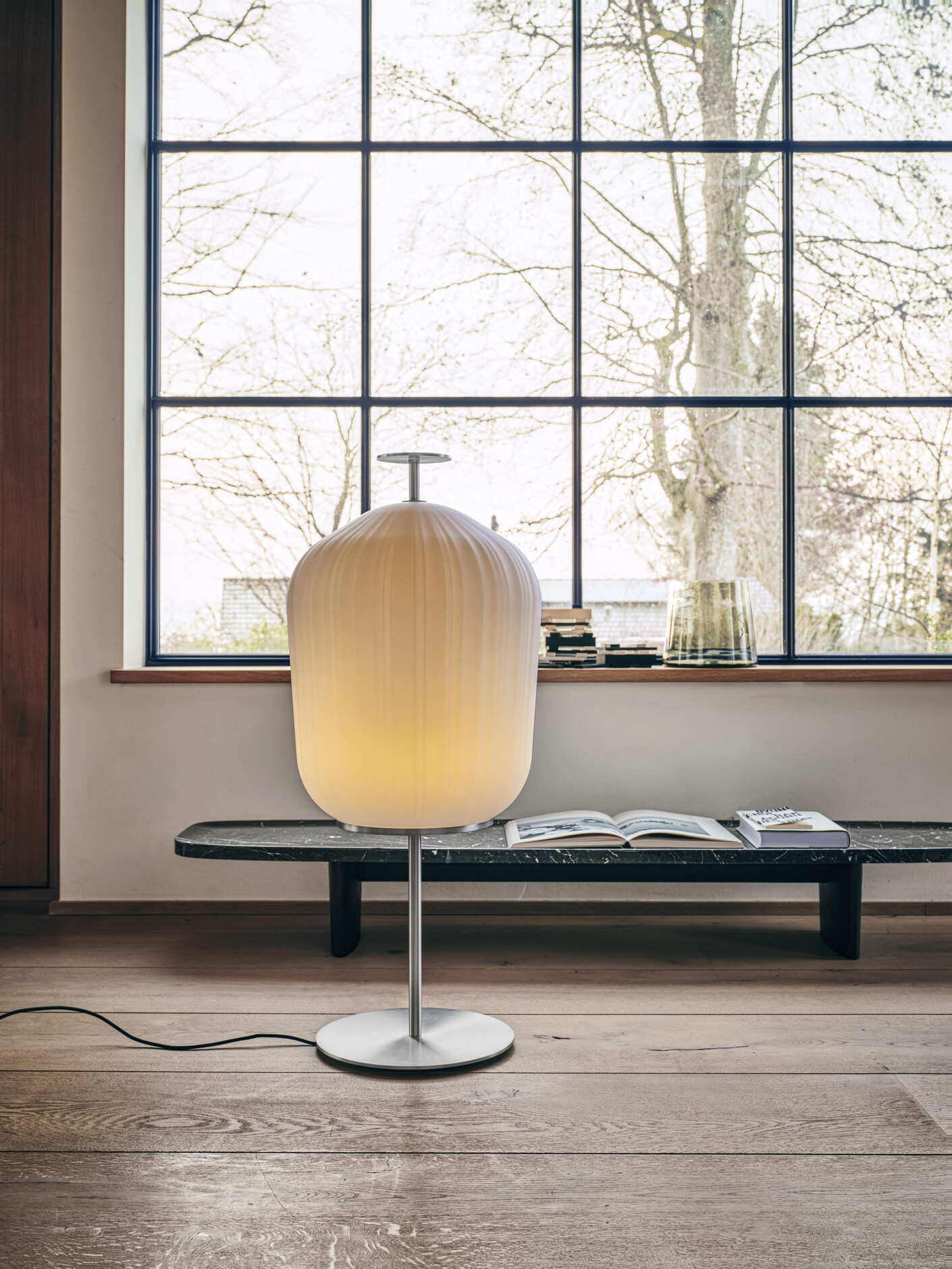 Plissée floor lamp aluminium