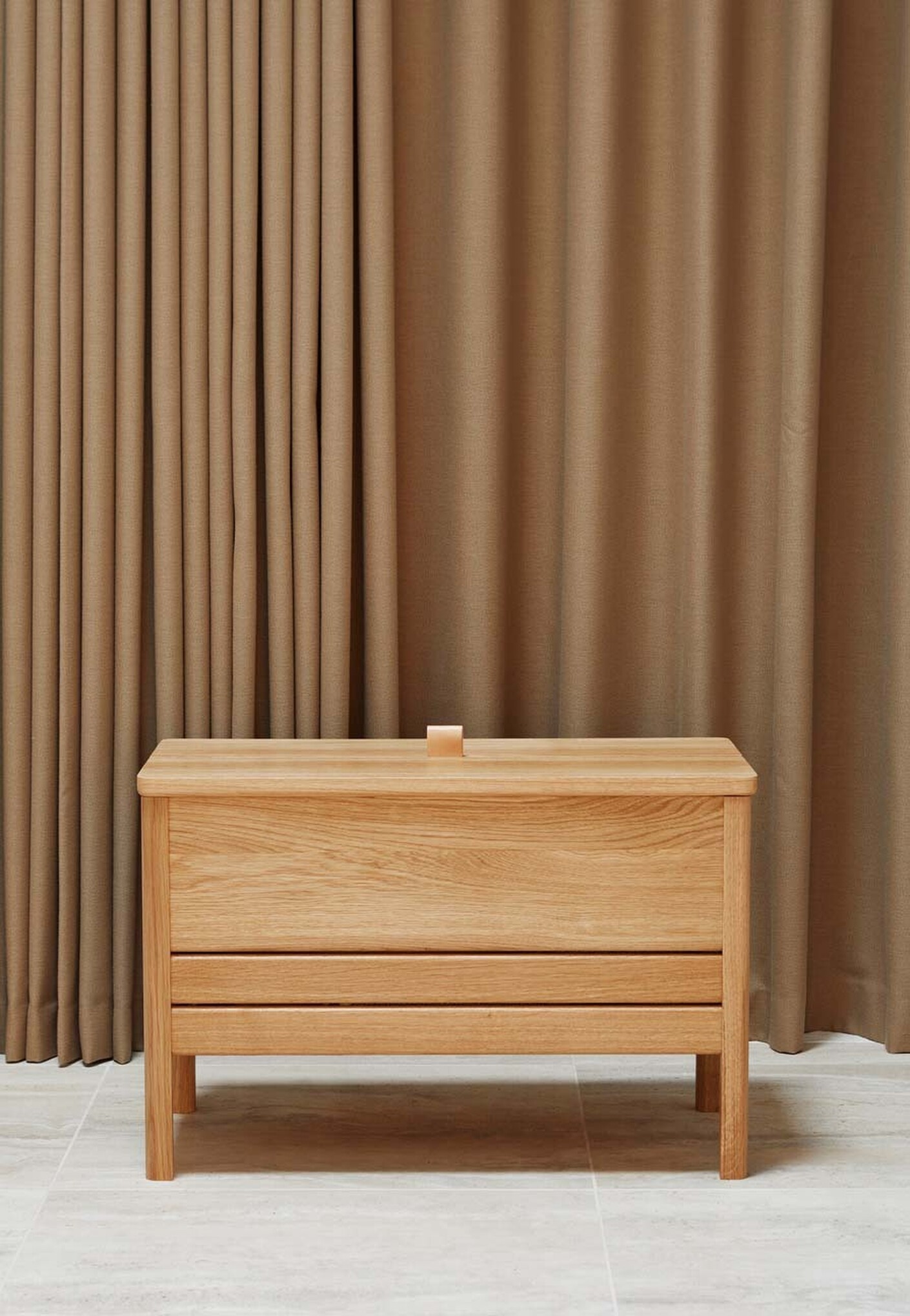 A Line Storagebench 68, Oak