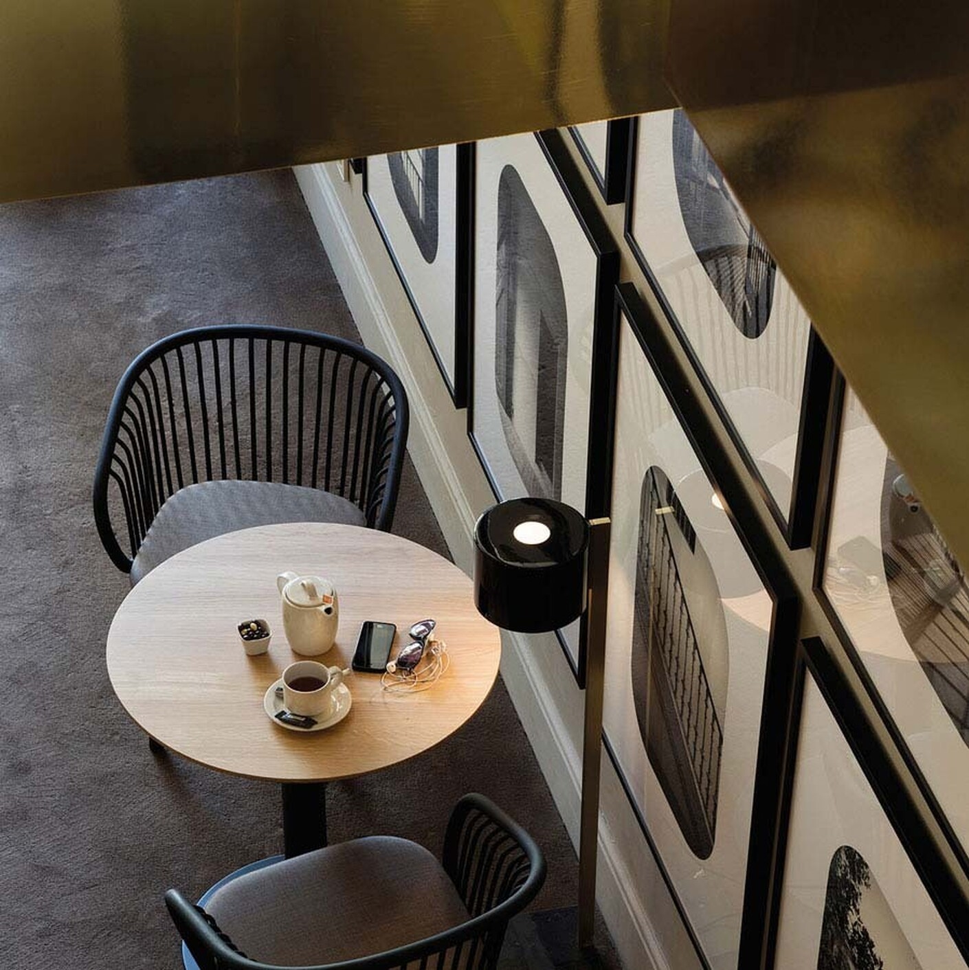 Huma dining armchair with solid wood legs T070 WN