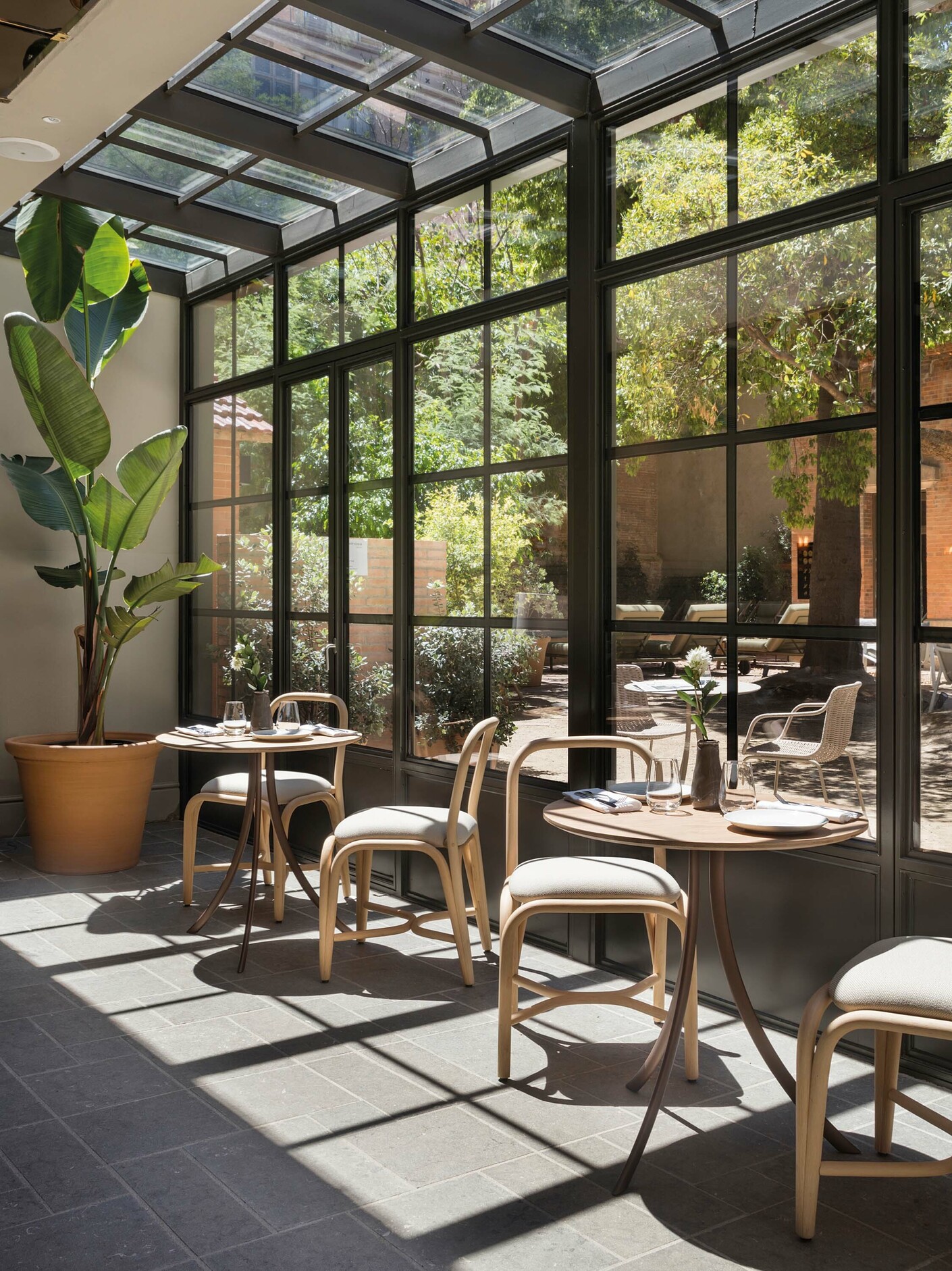 Fontal Stuhl gepolstert T010 U