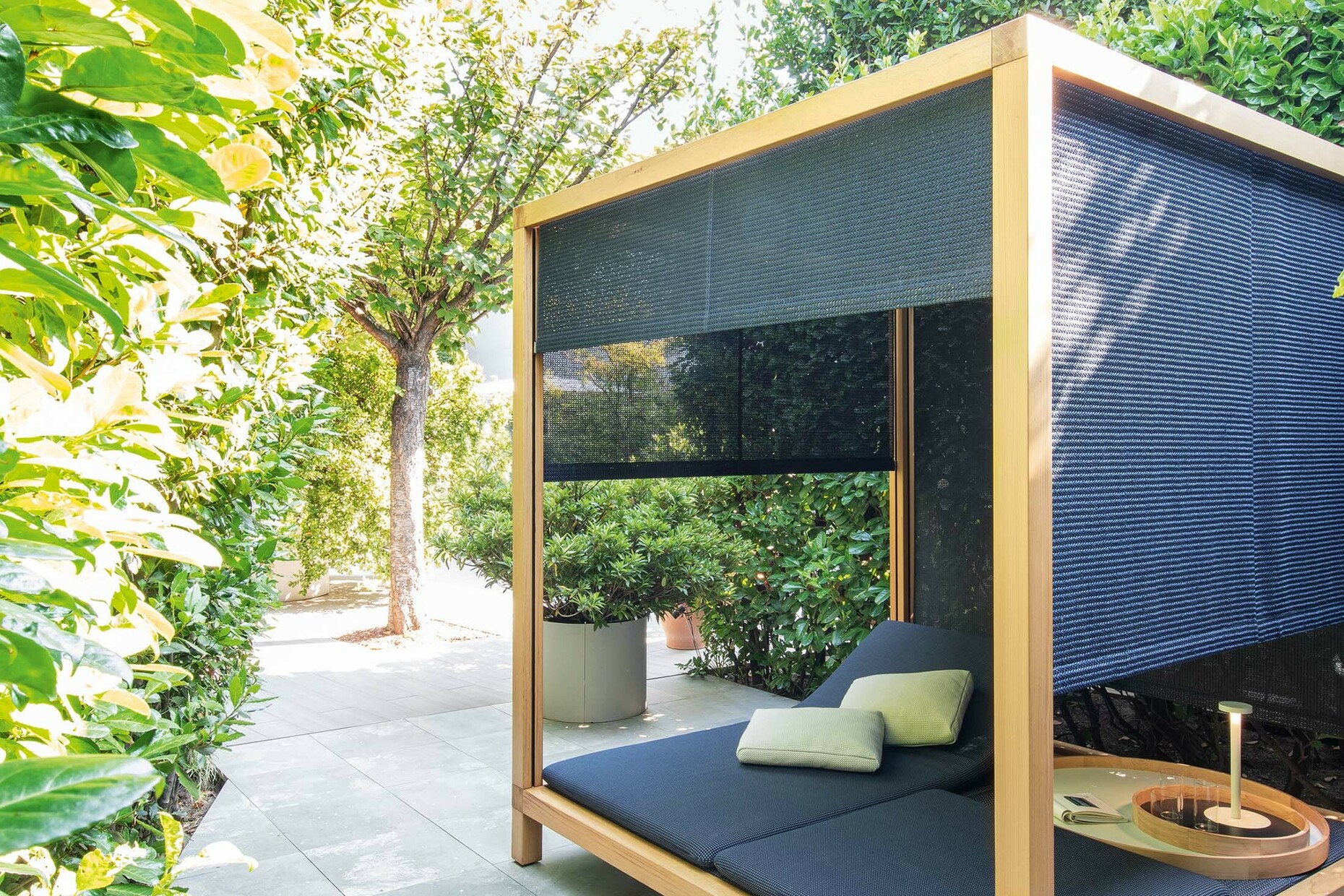 Toku shading structure by Paola Lenti STYLEPARK