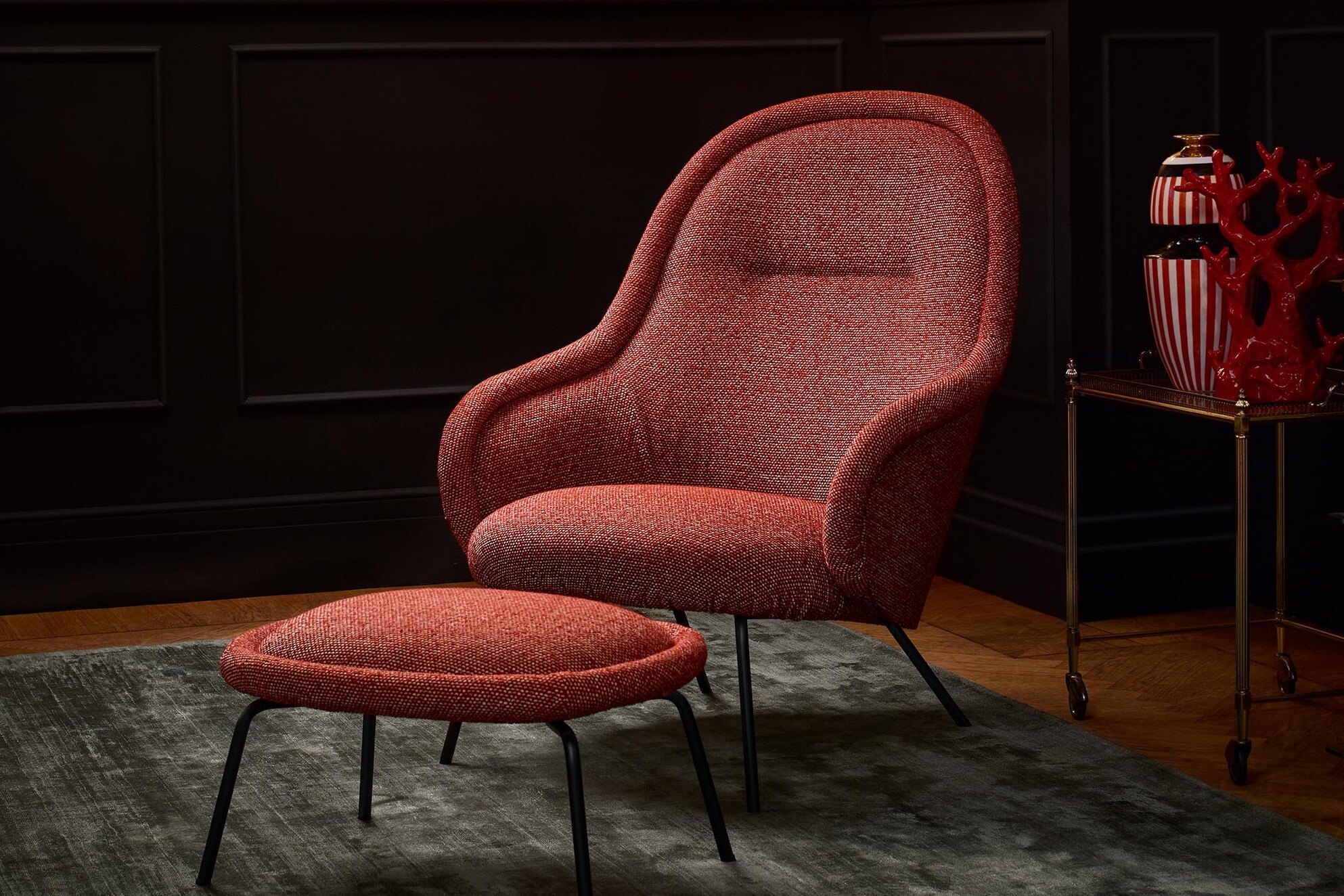 Ona lounge high back with steel frame by Freifrau STYLEPARK