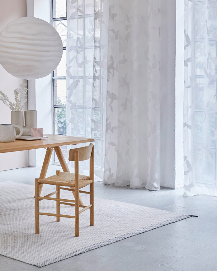 0102080 0012 Fly Image2