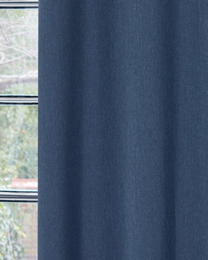 0102110 Oscurita Image1