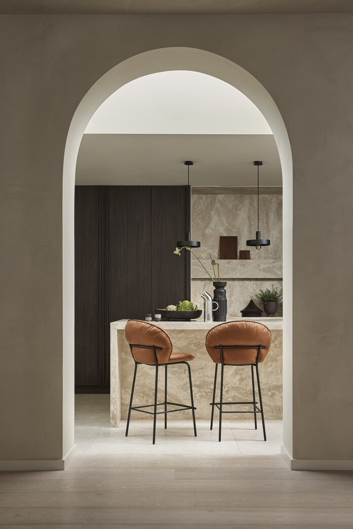 2025 Freifrau Amsterdam Marie Barstool Adora Cognac 2 96dpi